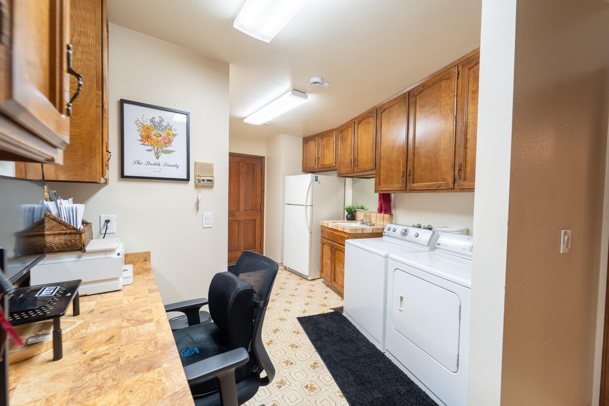 1265 N Margaret St, Tulare, CA 93274