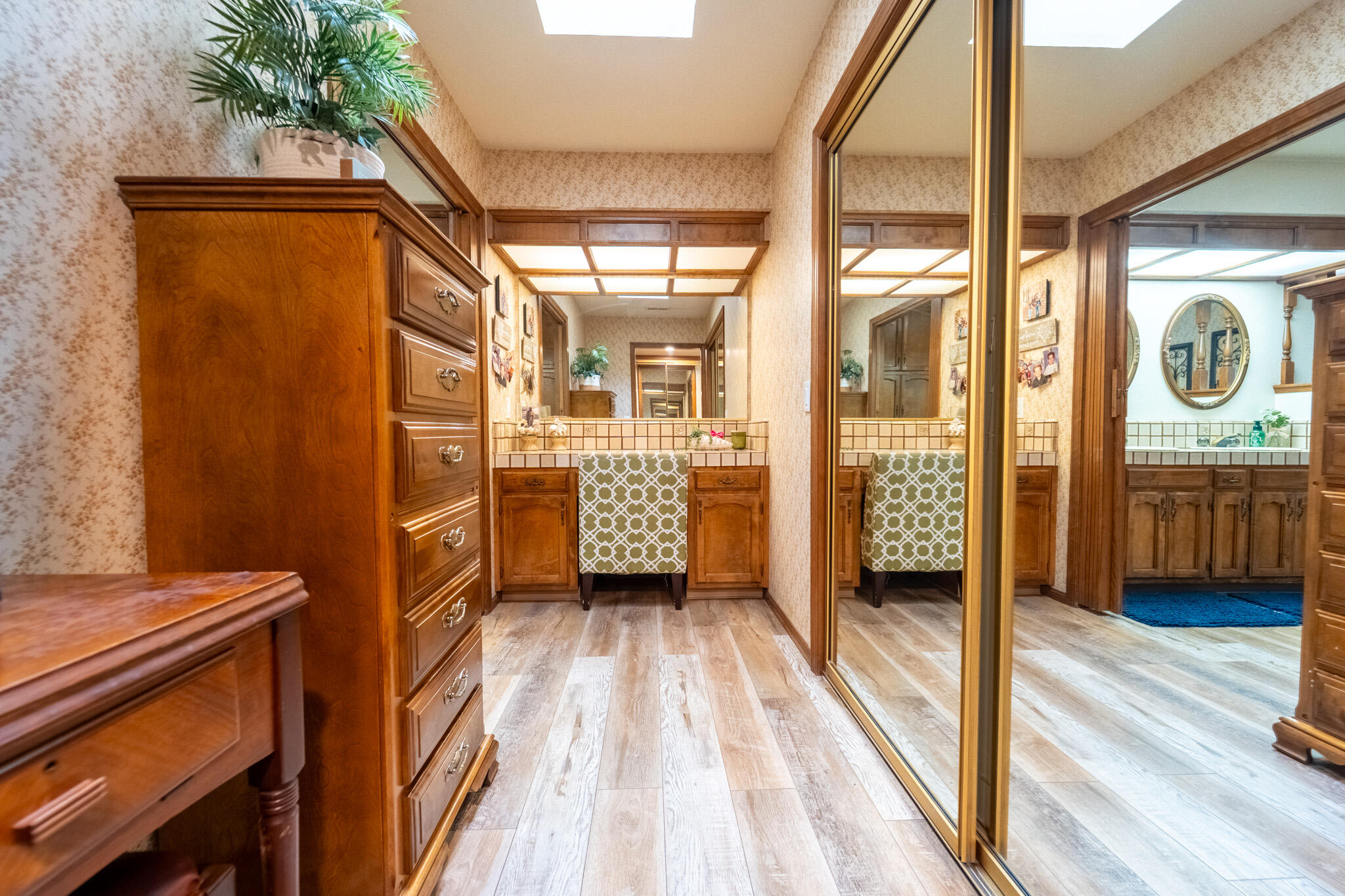 1265 N Margaret St, Tulare, CA 93274