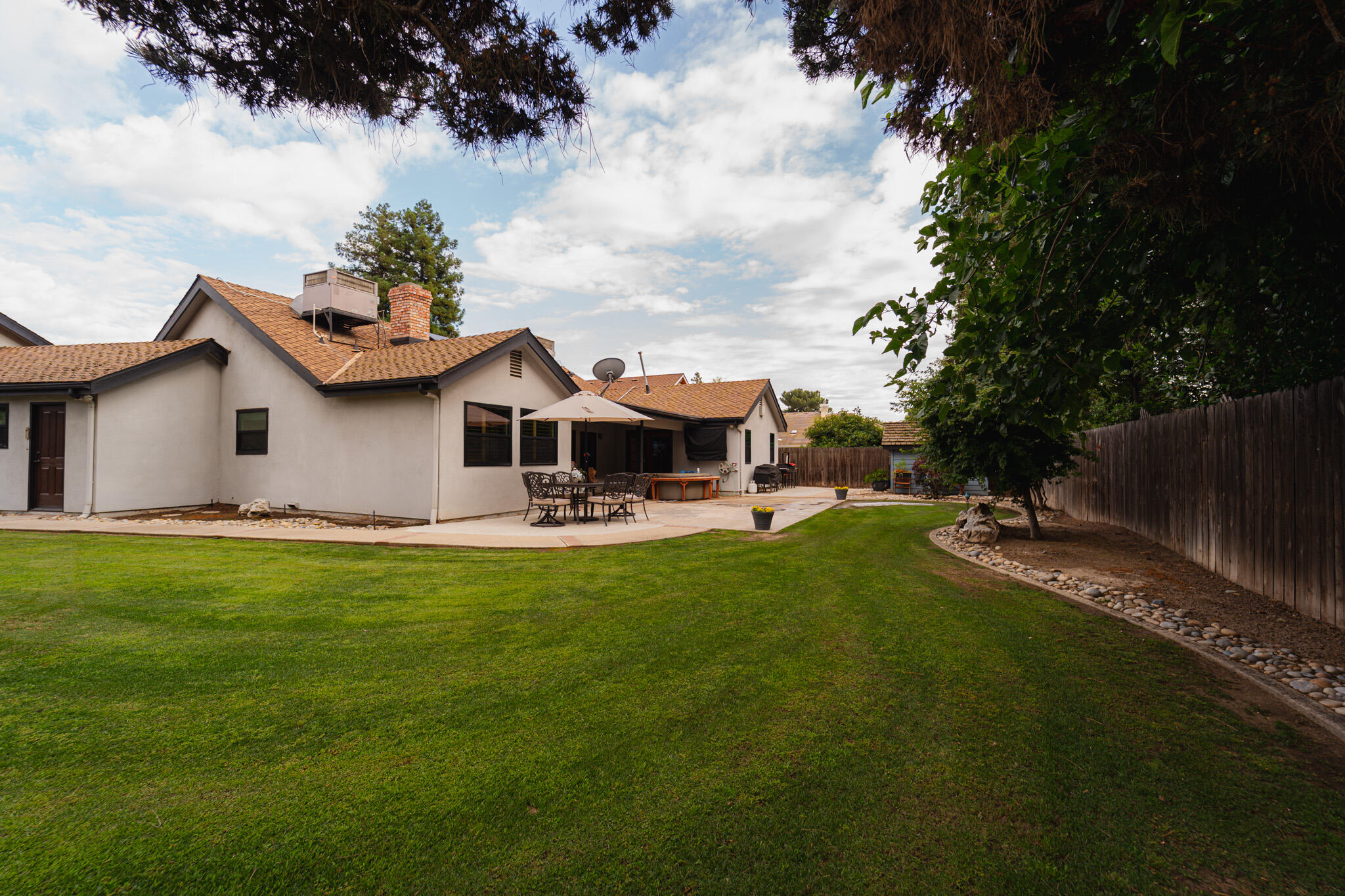 1265 N Margaret St, Tulare, CA 93274