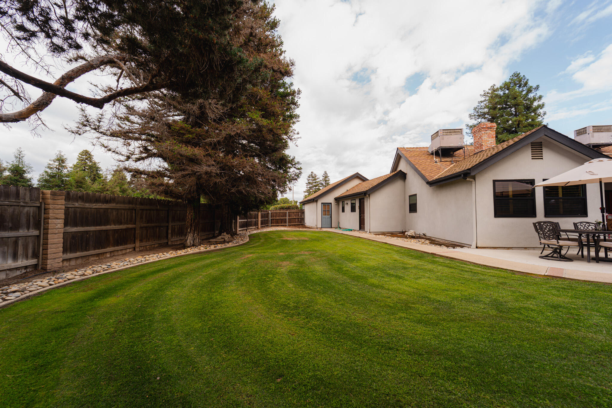 1265 N Margaret St, Tulare, CA 93274