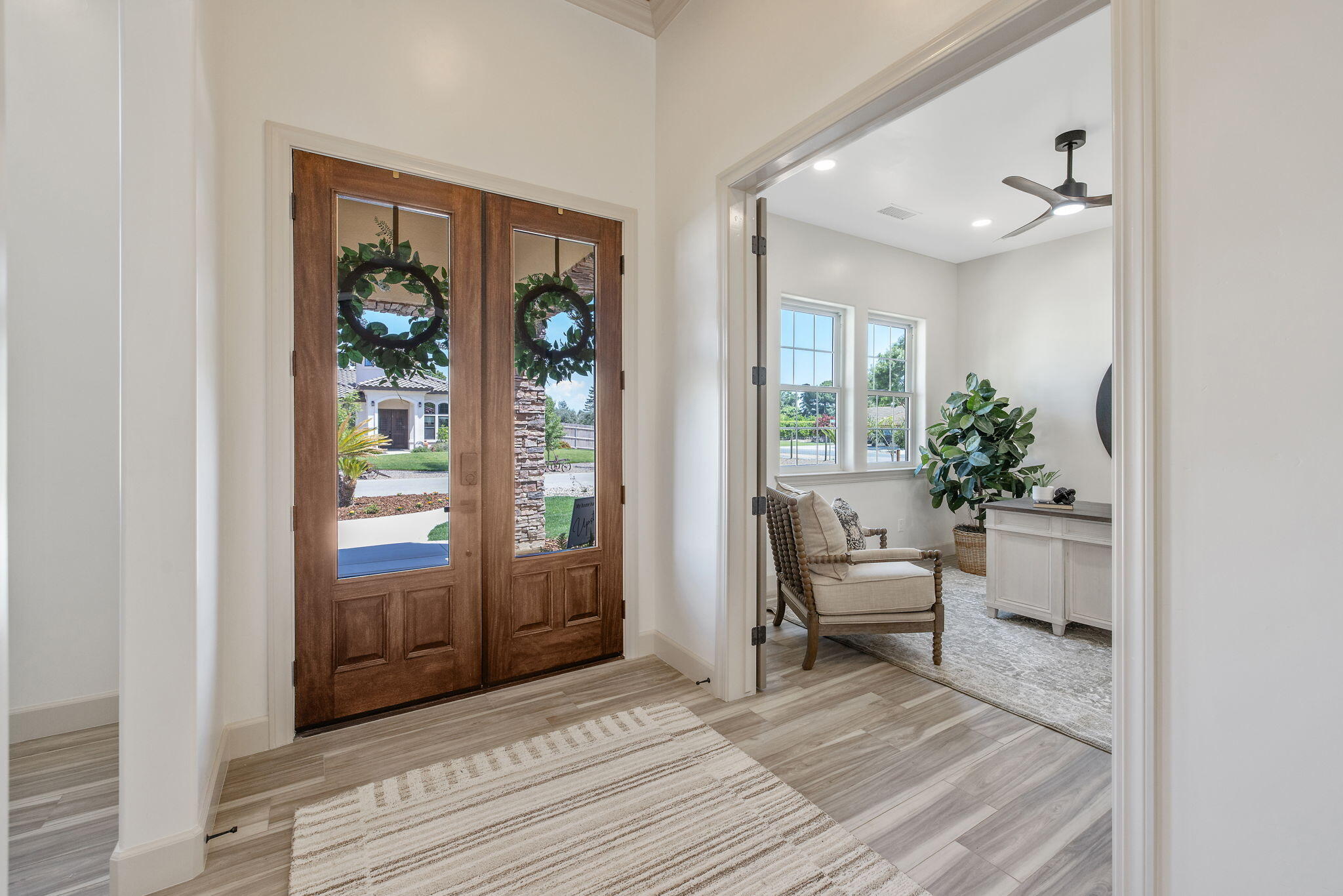 503 E Palm Ct, Exeter, CA 93221