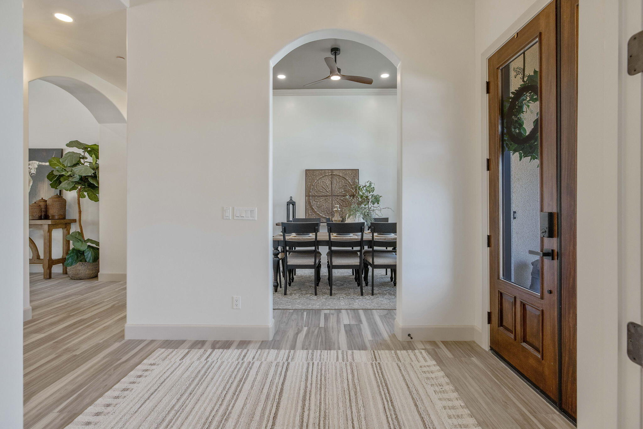 503 E Palm Ct, Exeter, CA 93221