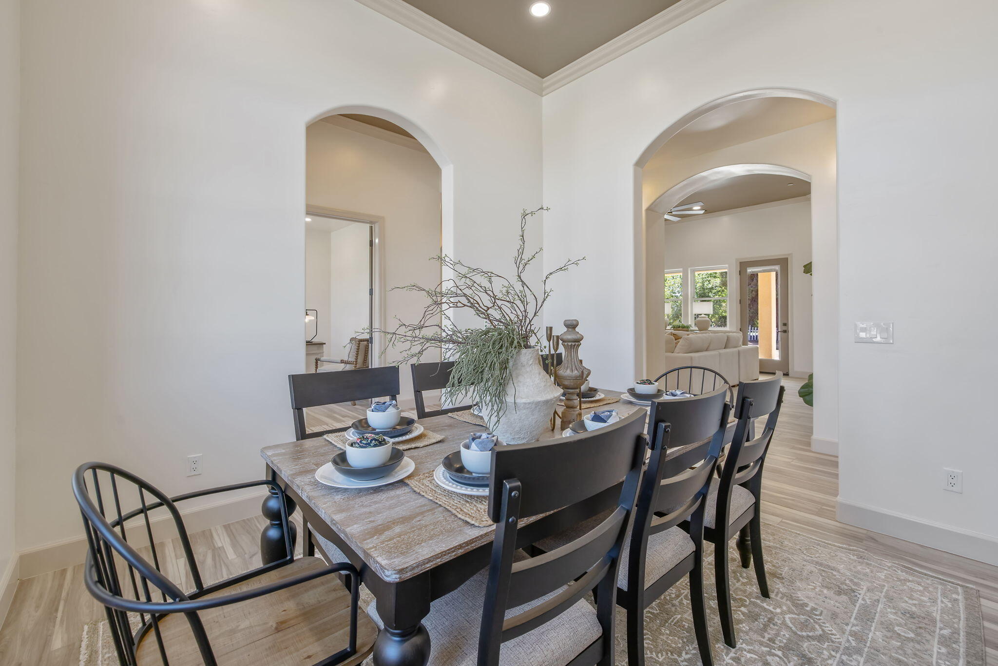 503 E Palm Ct, Exeter, CA 93221