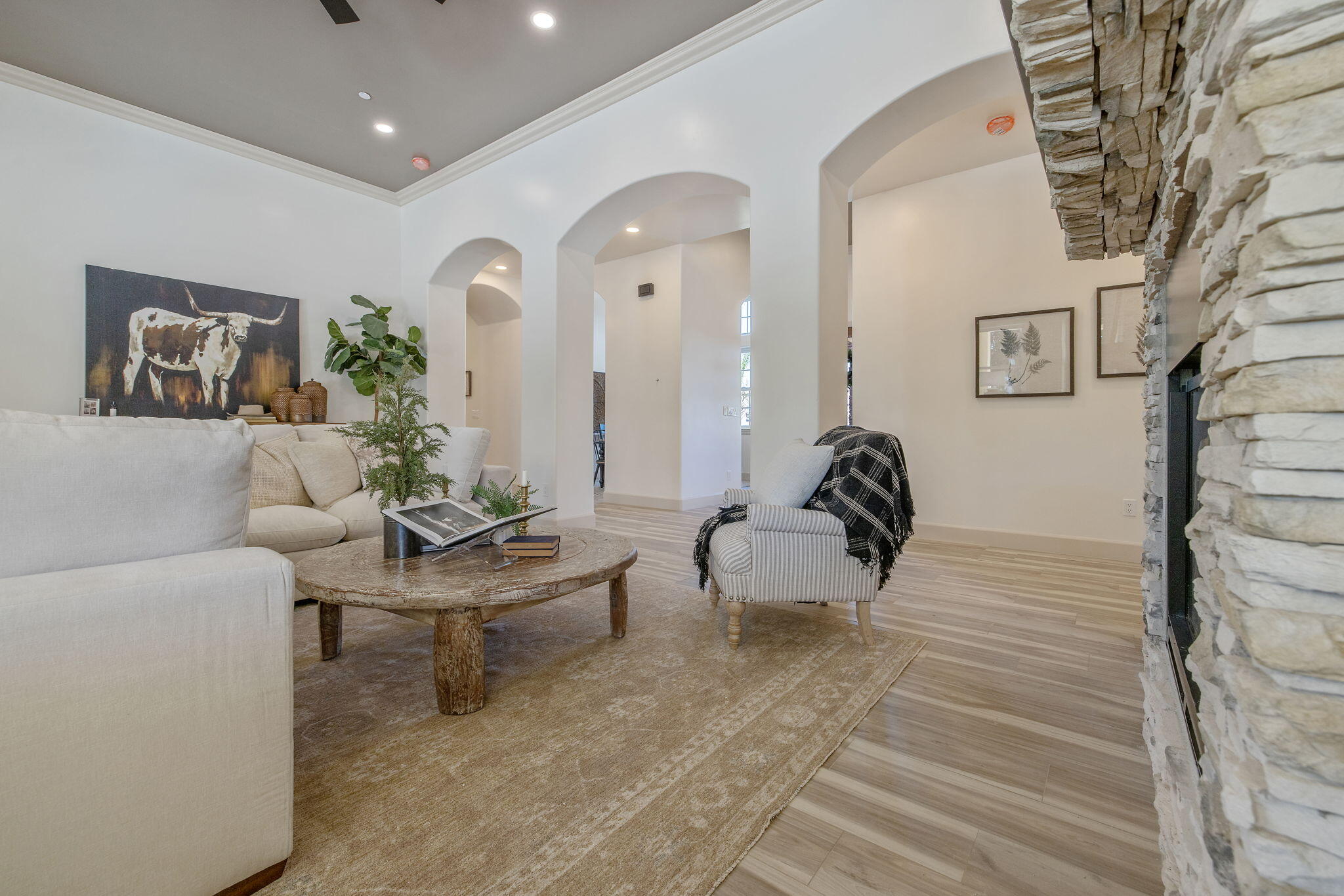 503 E Palm Ct, Exeter, CA 93221