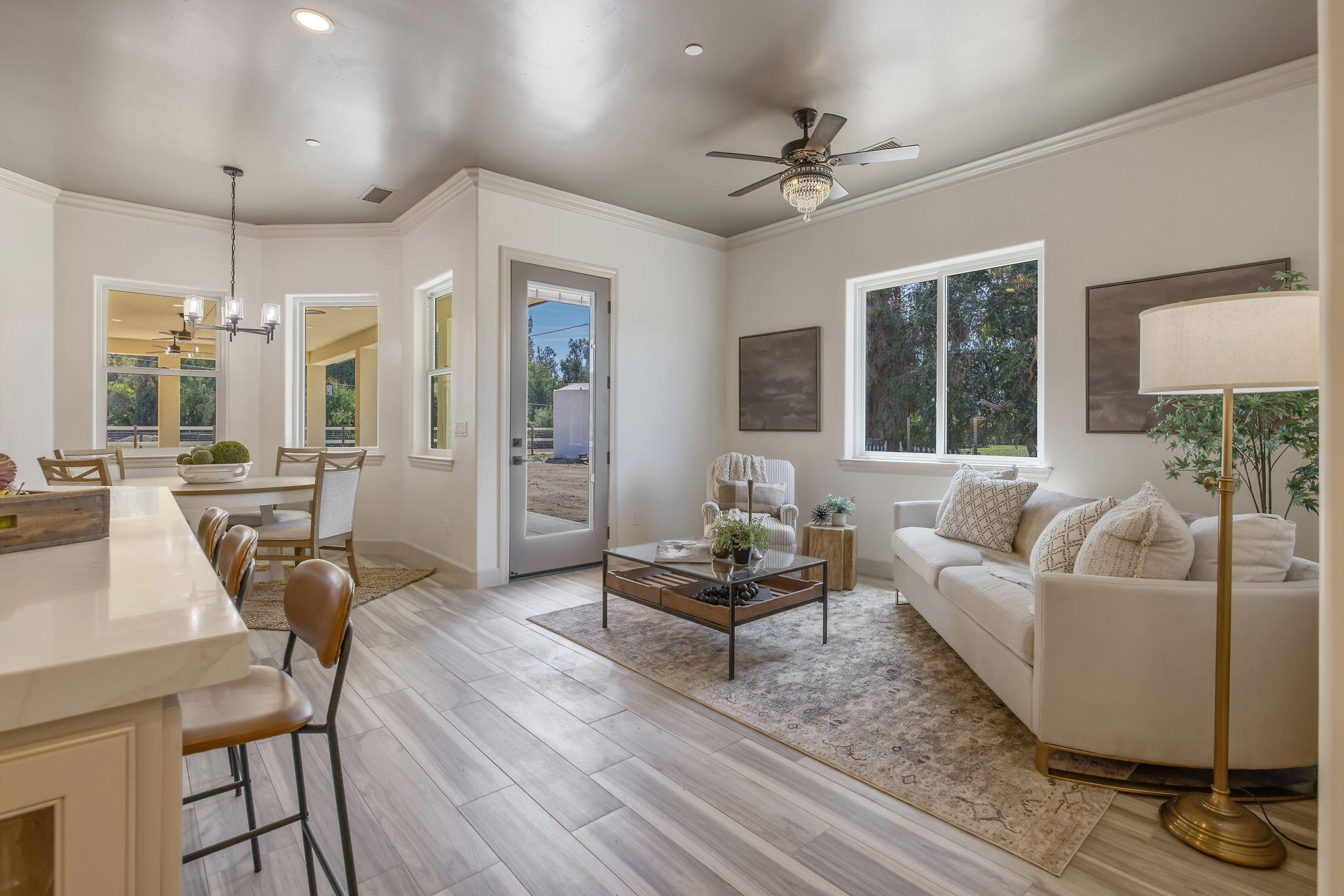 503 E Palm Ct, Exeter, CA 93221