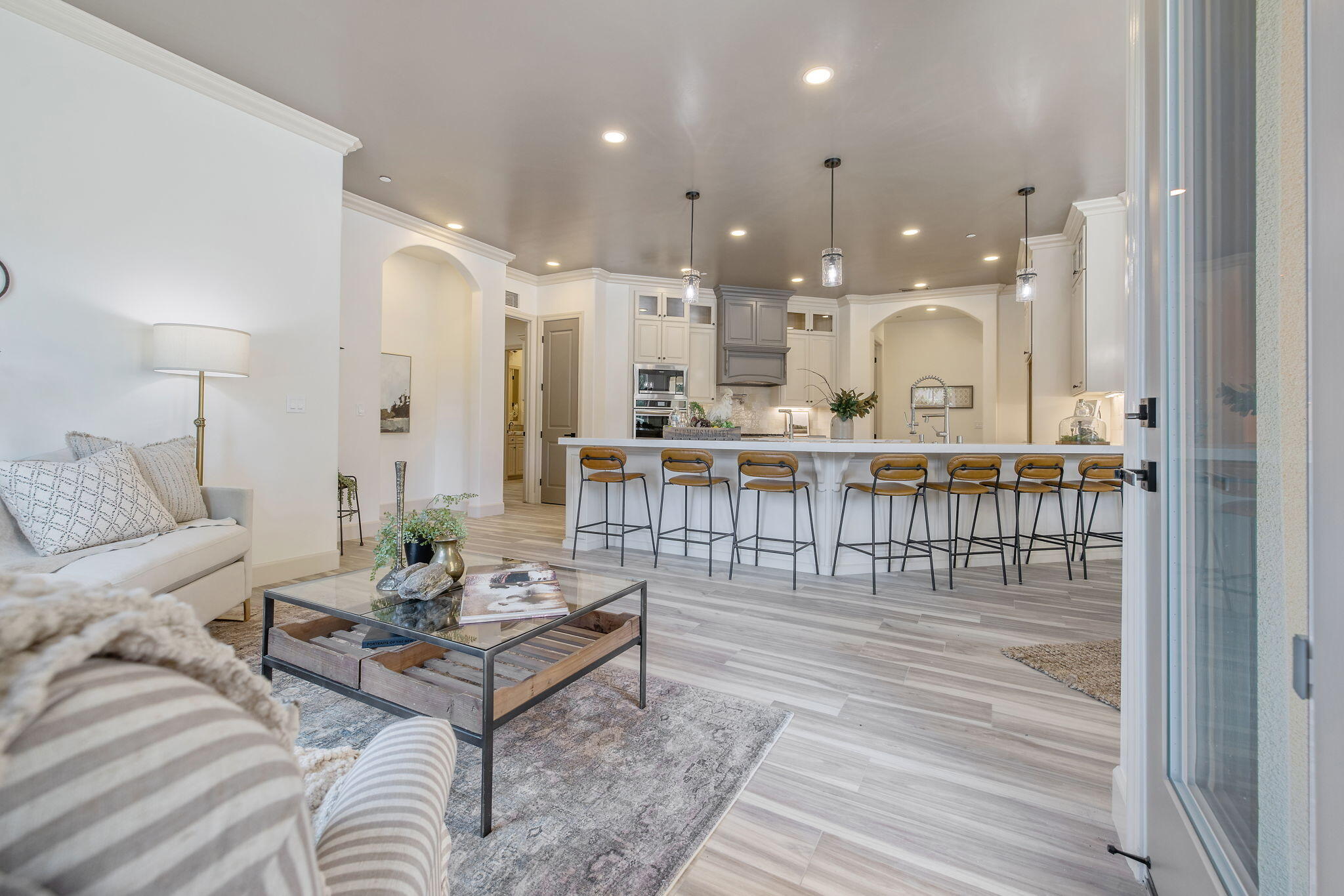 503 E Palm Ct, Exeter, CA 93221