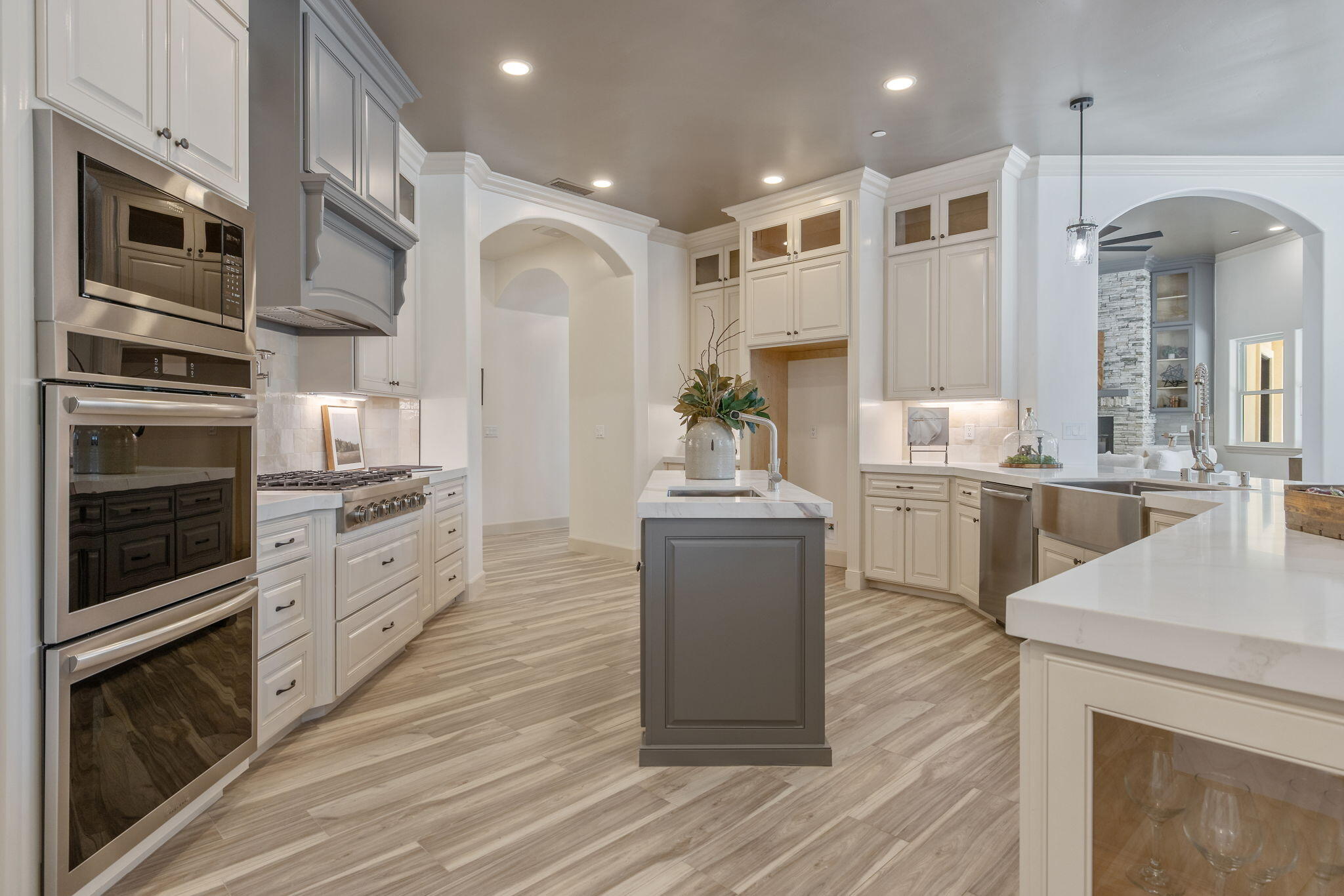 503 E Palm Ct, Exeter, CA 93221