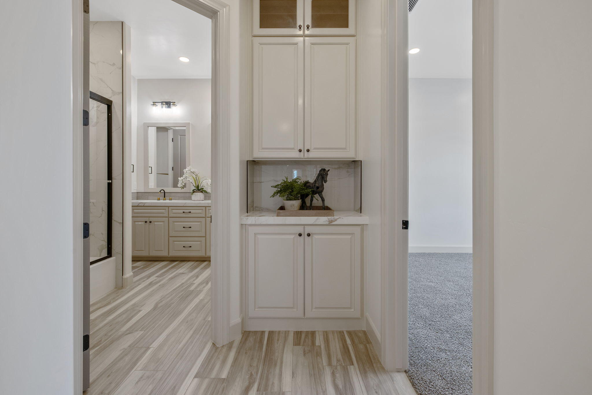 503 E Palm Ct, Exeter, CA 93221
