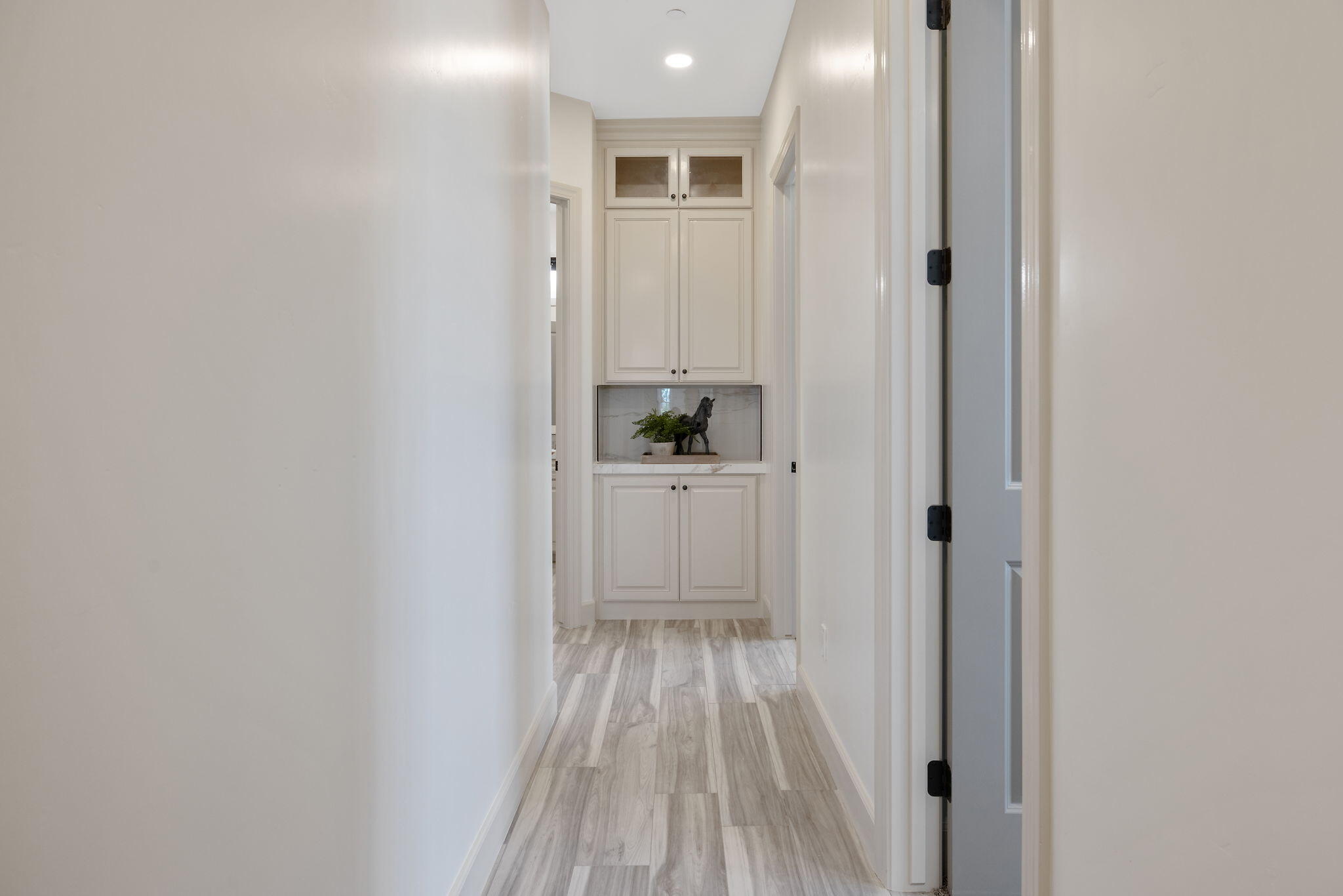 503 E Palm Ct, Exeter, CA 93221
