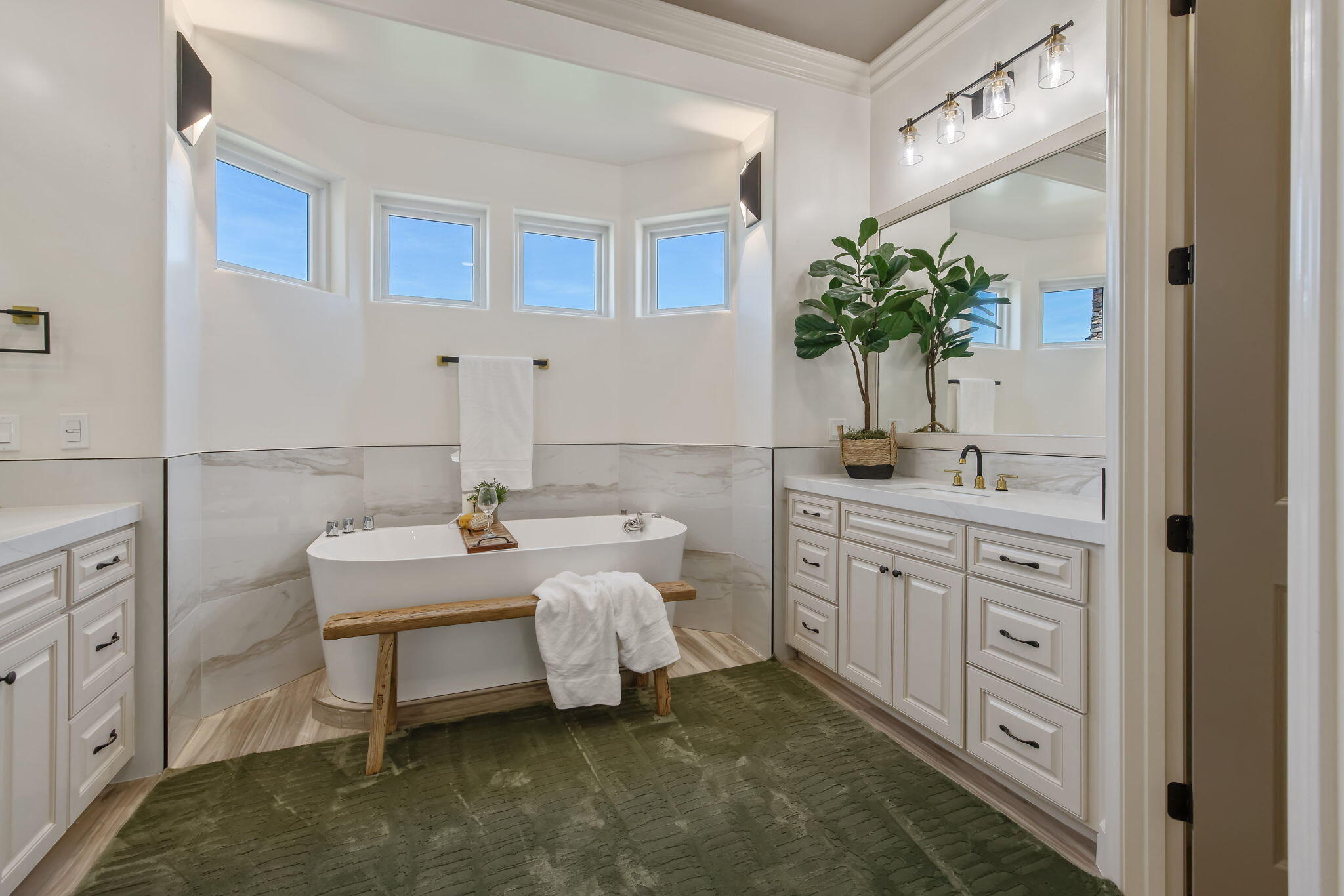 503 E Palm Ct, Exeter, CA 93221