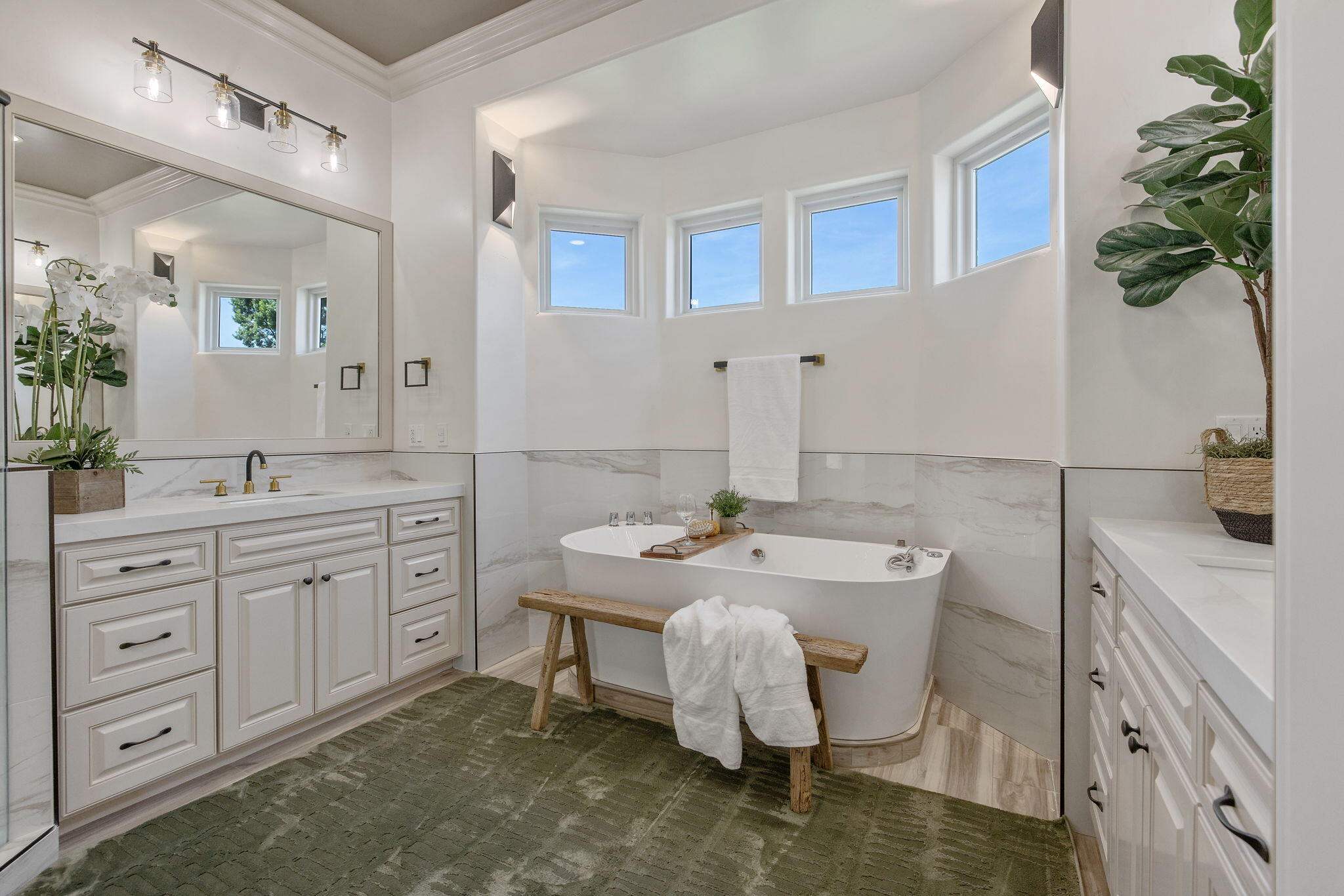 503 E Palm Ct, Exeter, CA 93221