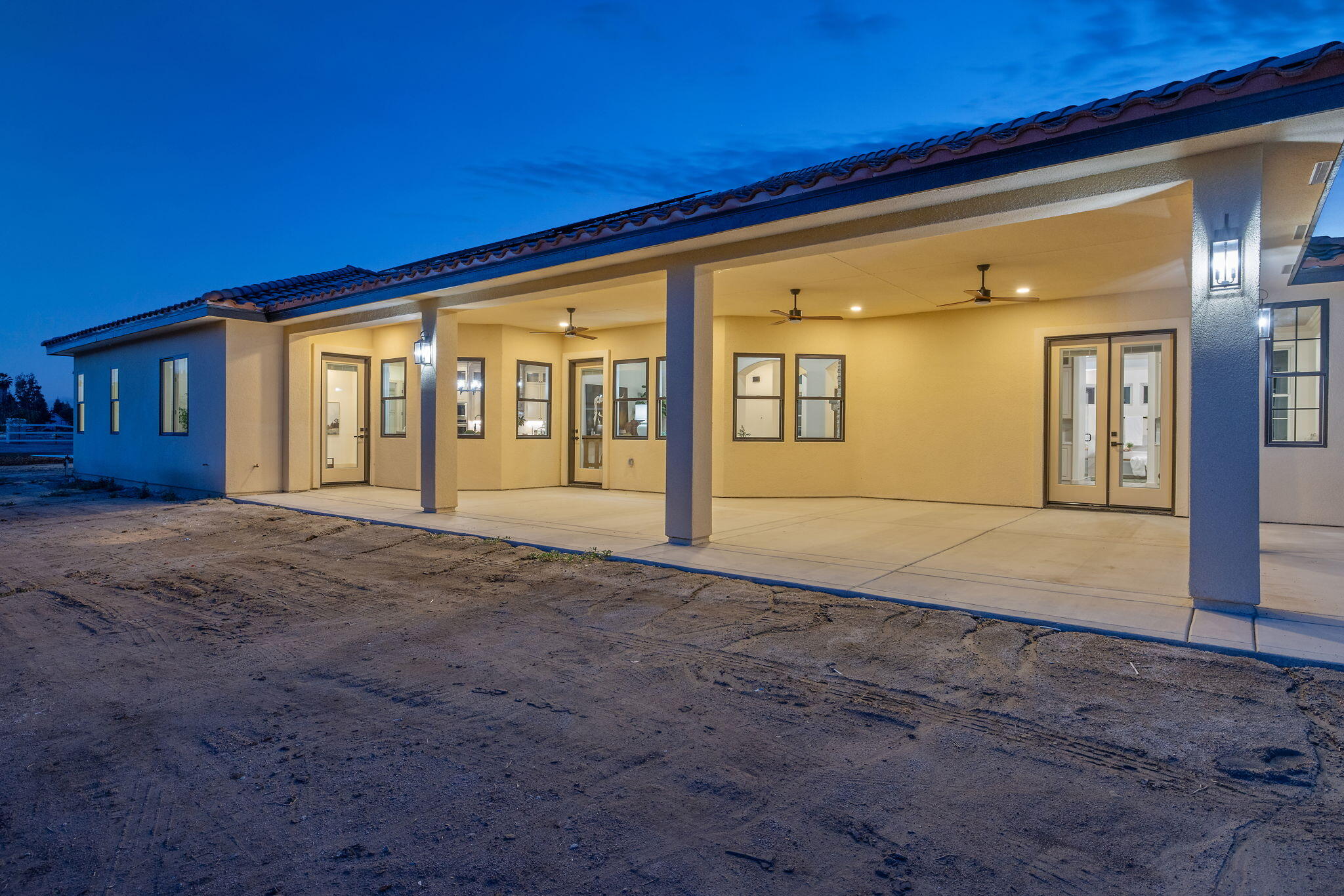 503 E Palm Ct, Exeter, CA 93221