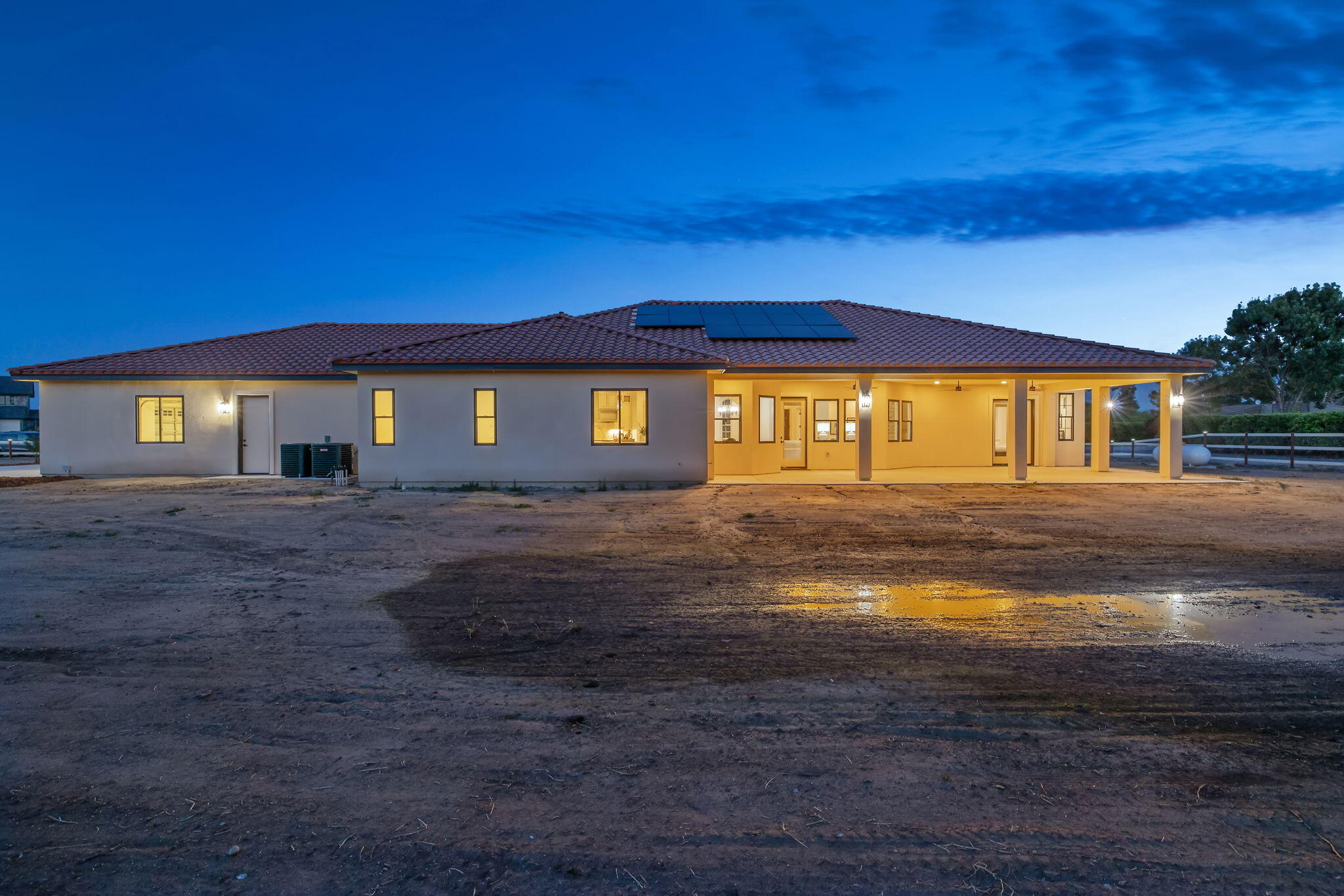 503 E Palm Ct, Exeter, CA 93221
