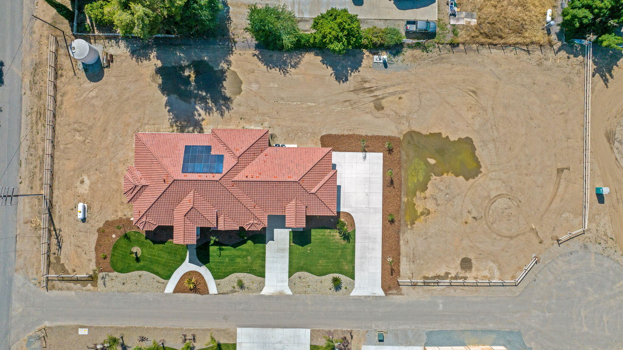 503 E Palm Ct, Exeter, CA 93221