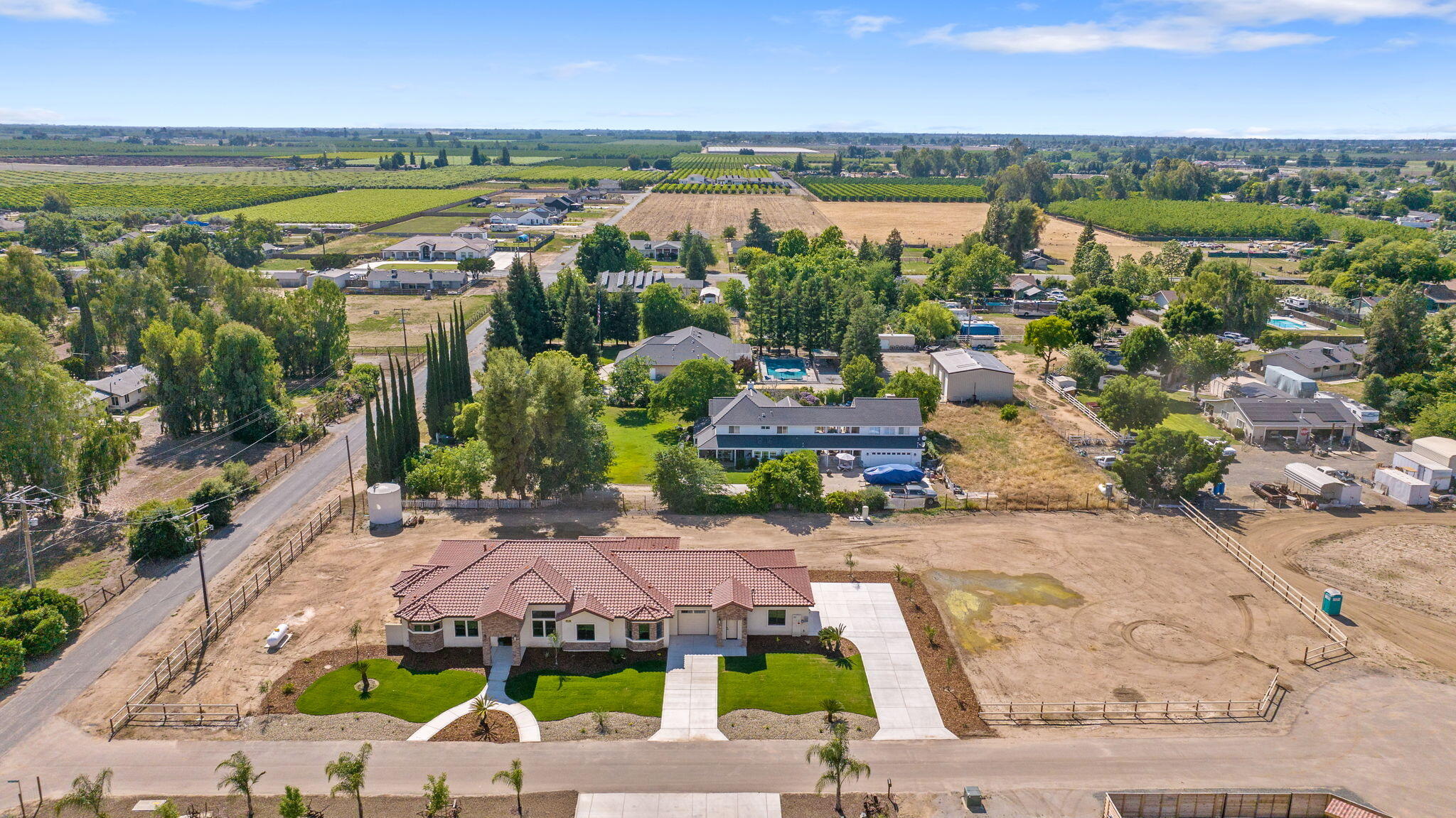 503 E Palm Ct, Exeter, CA 93221