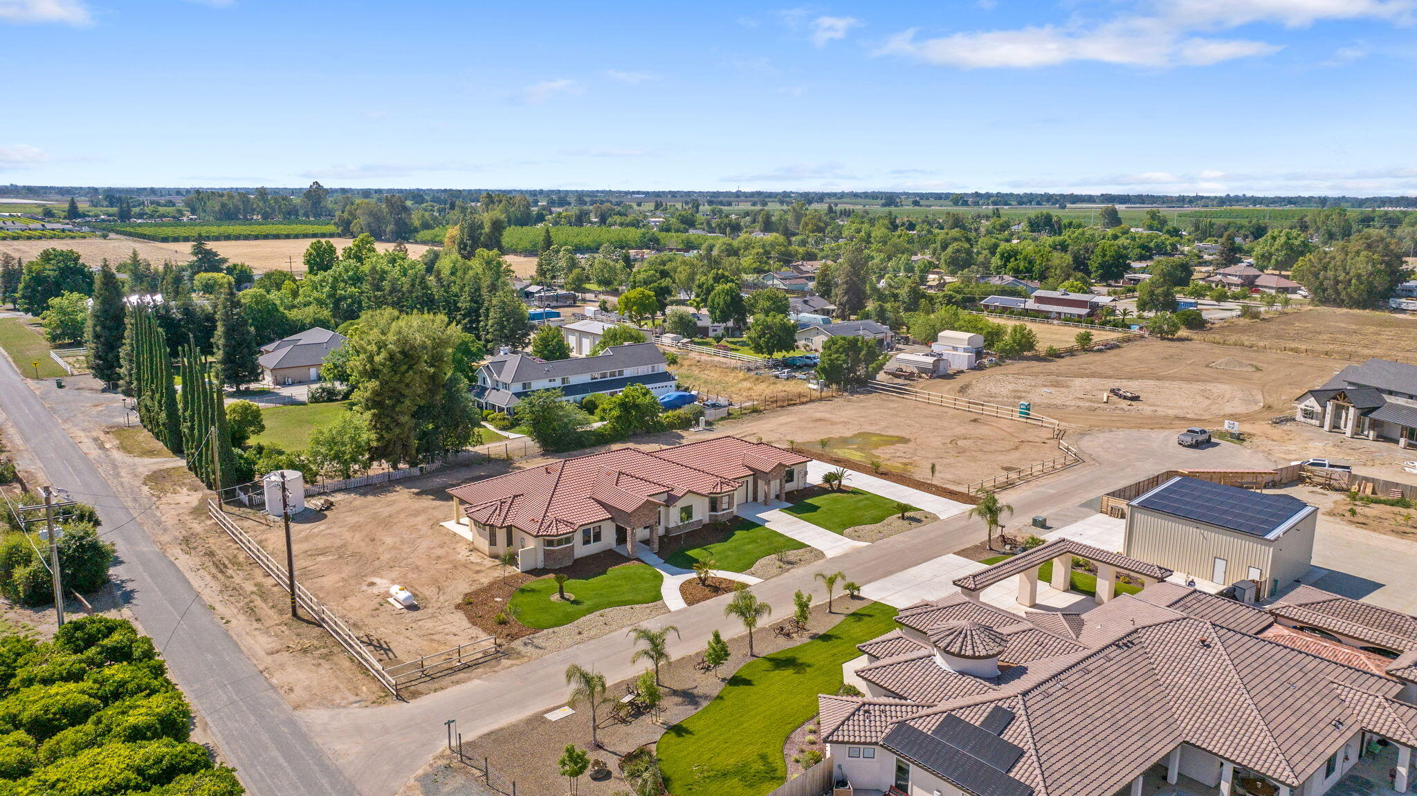 503 E Palm Ct, Exeter, CA 93221