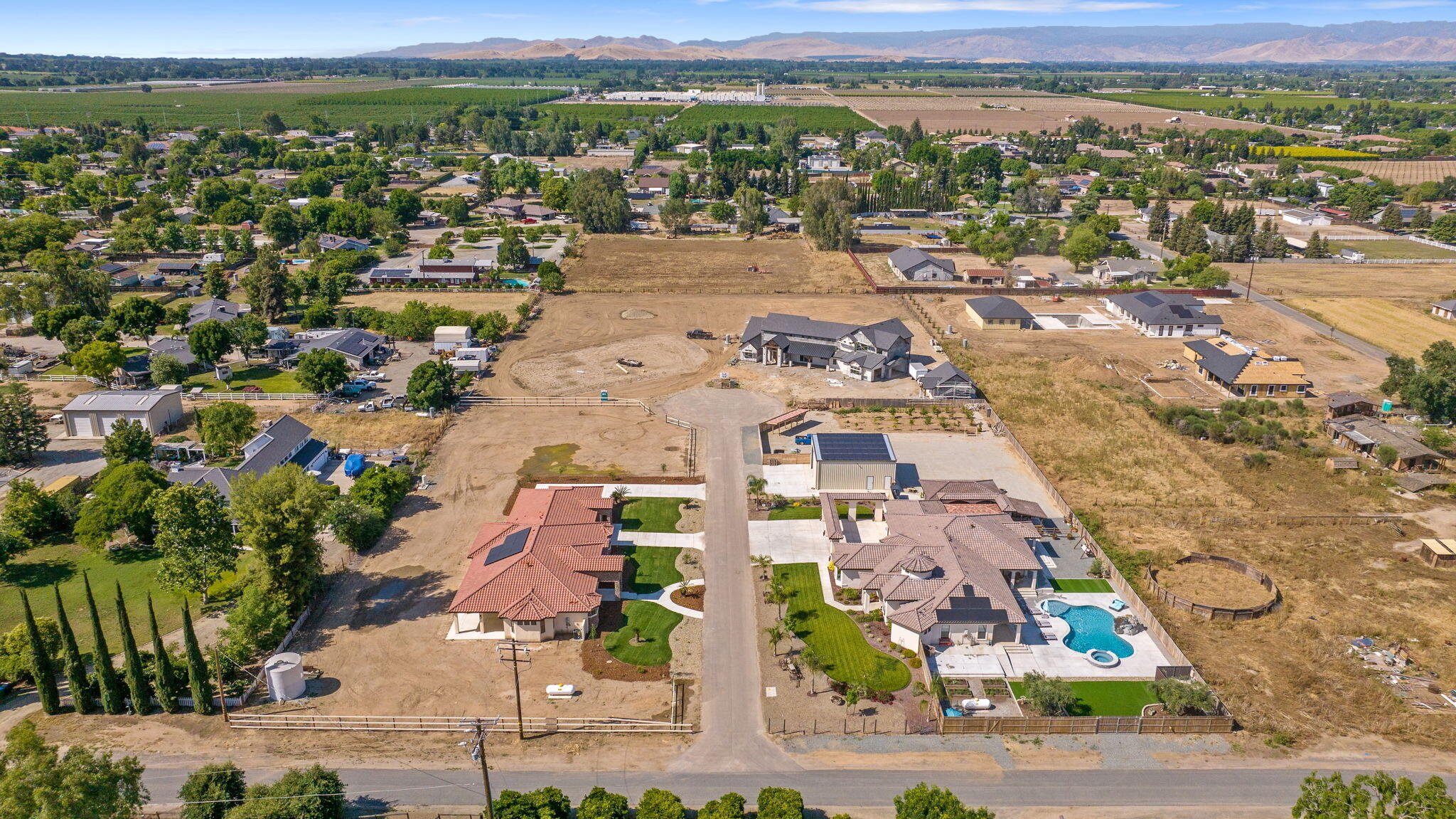 503 E Palm Ct, Exeter, CA 93221