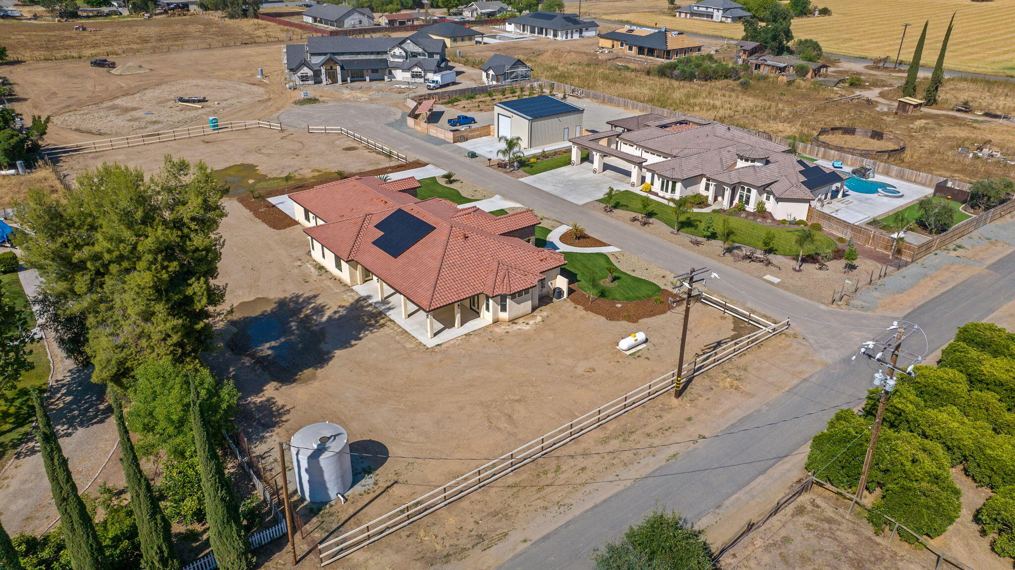 503 E Palm Ct, Exeter, CA 93221