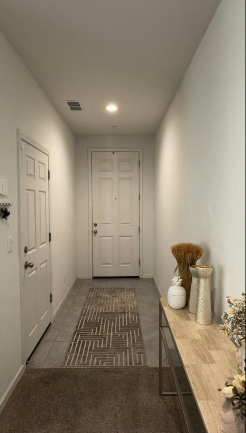 1532 W Tyler Ct, Visalia, CA 93291
