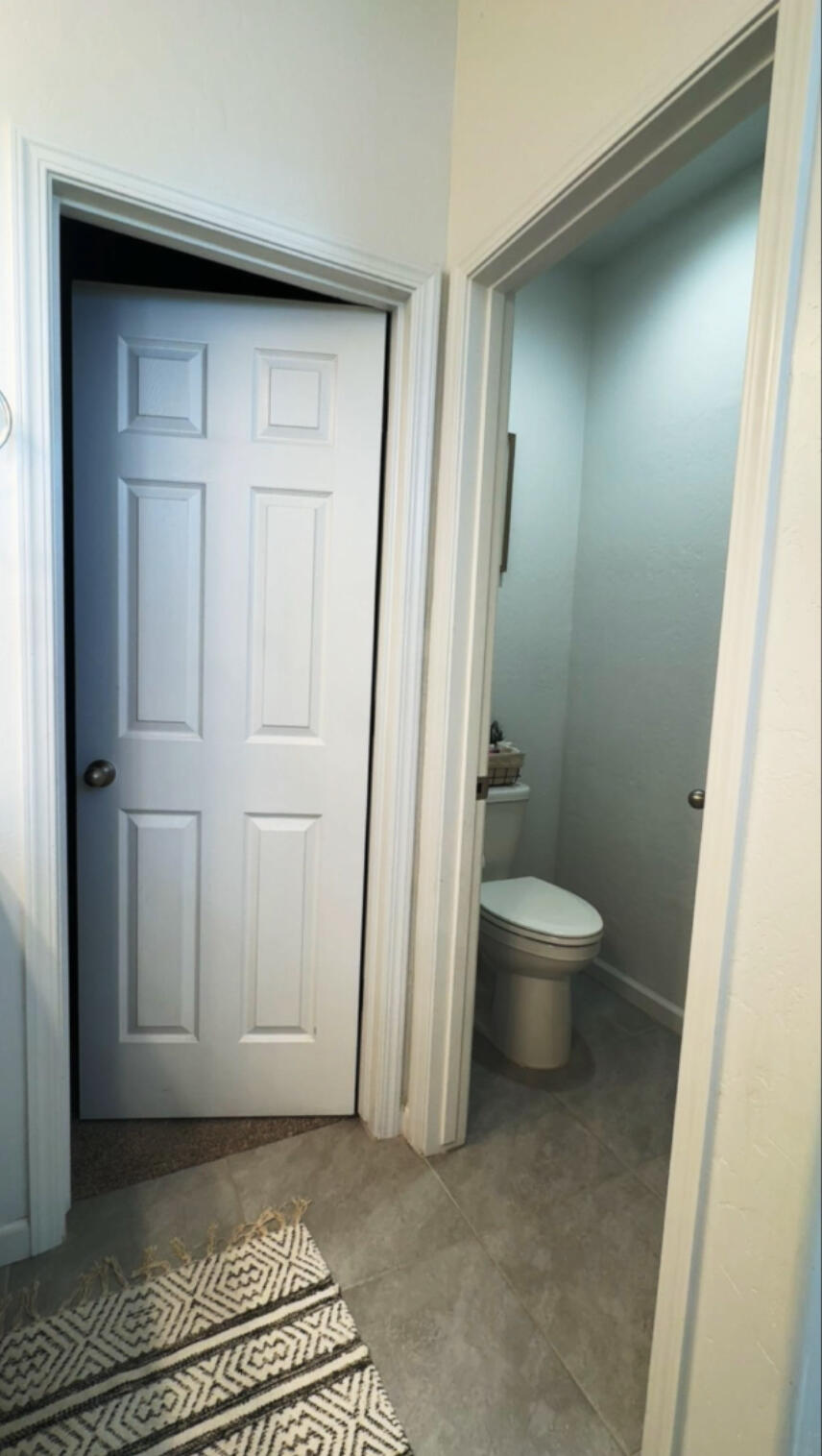 1532 W Tyler Ct, Visalia, CA 93291