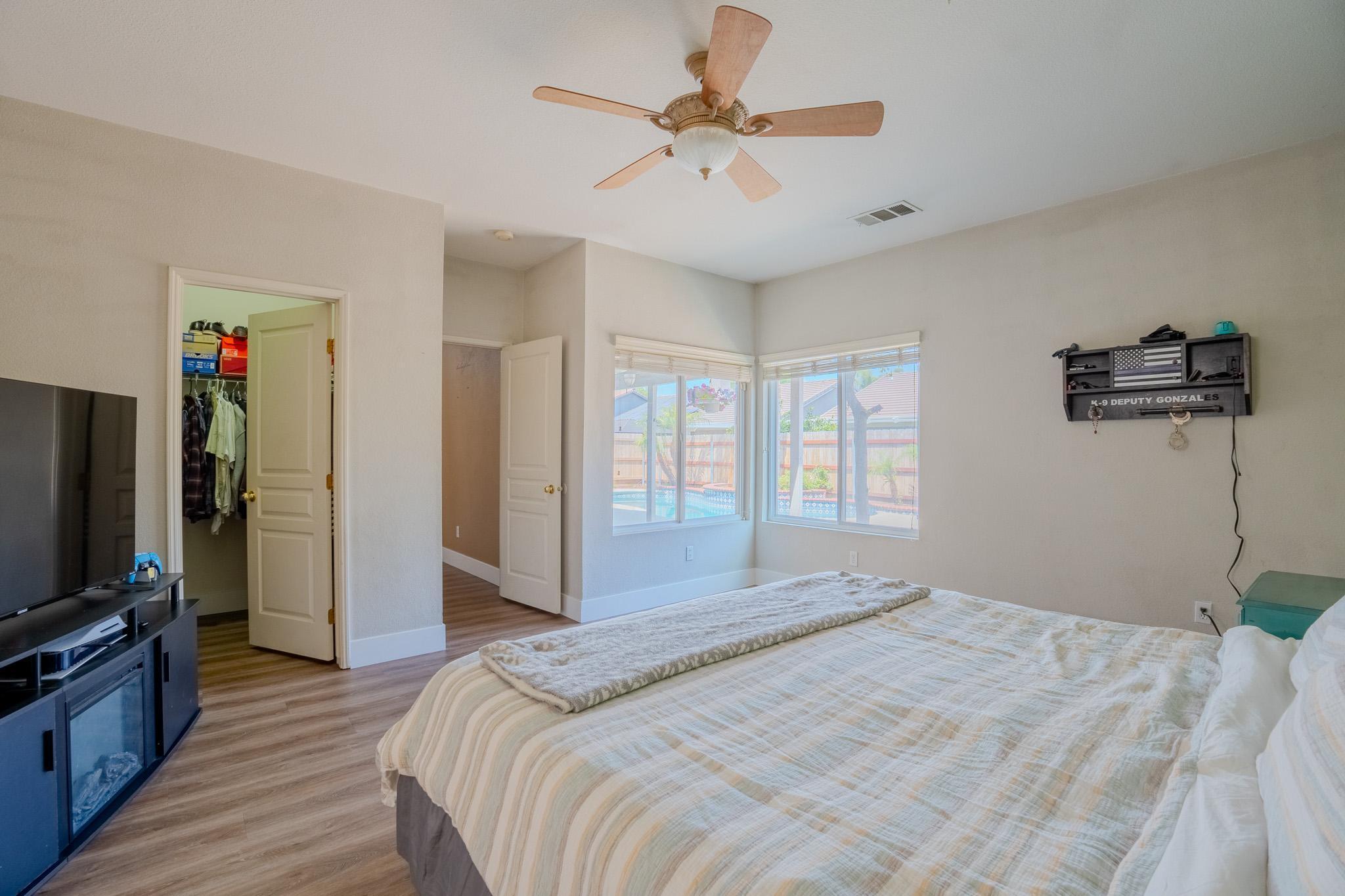 626 W Loyola Ave, Visalia, CA 93277