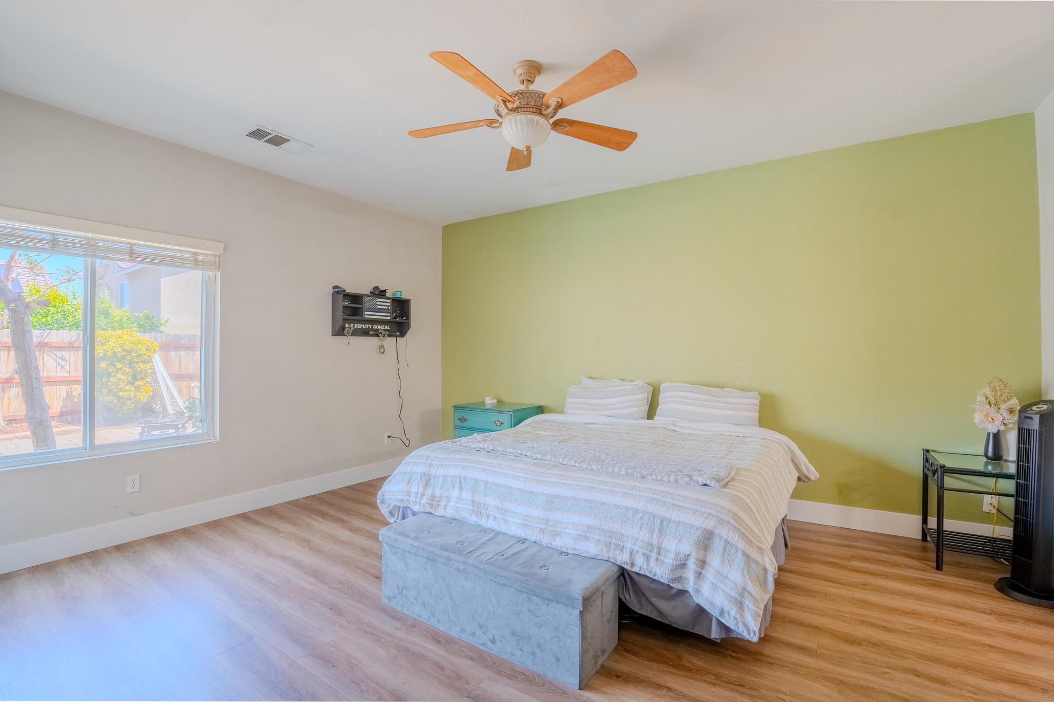 626 W Loyola Ave, Visalia, CA 93277