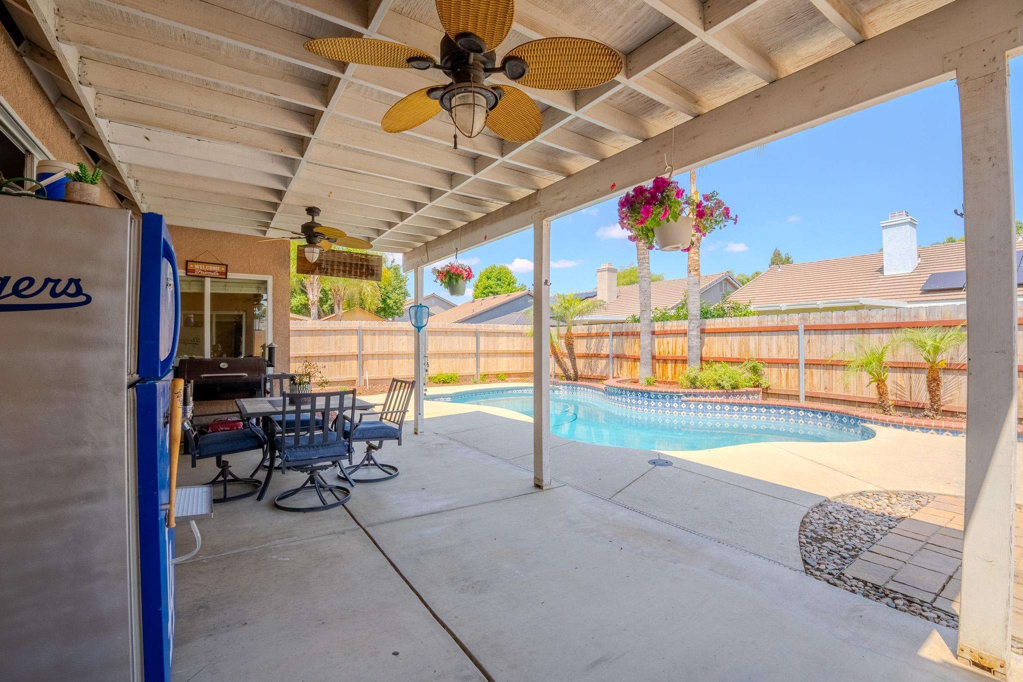 626 W Loyola Ave, Visalia, CA 93277