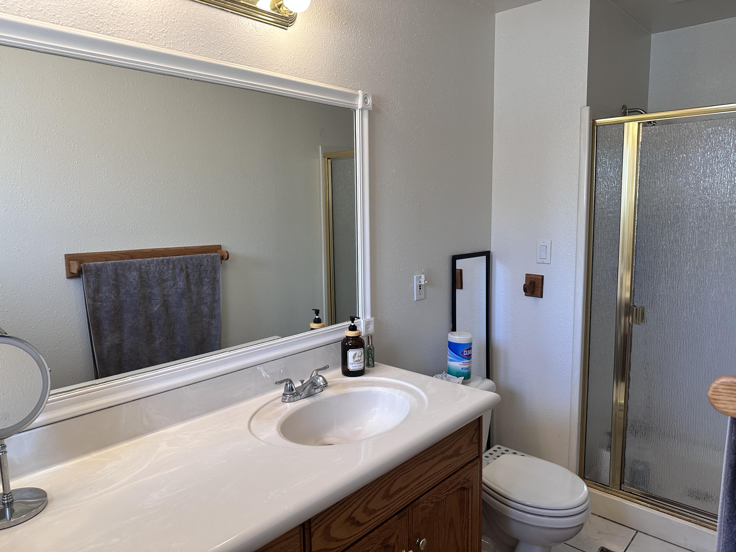 2607 W Country Ave, Visalia, CA 93277