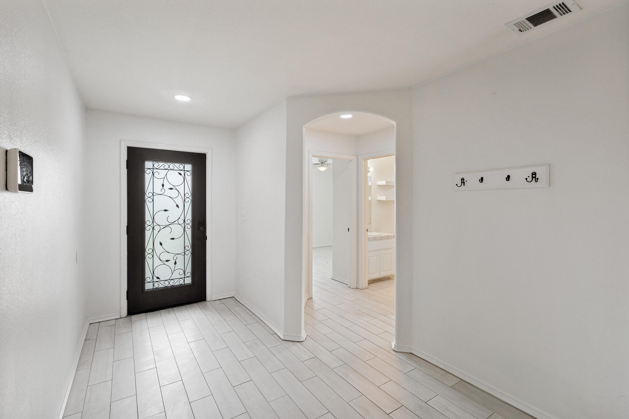 751 S Indiana St, Porterville, CA 93257