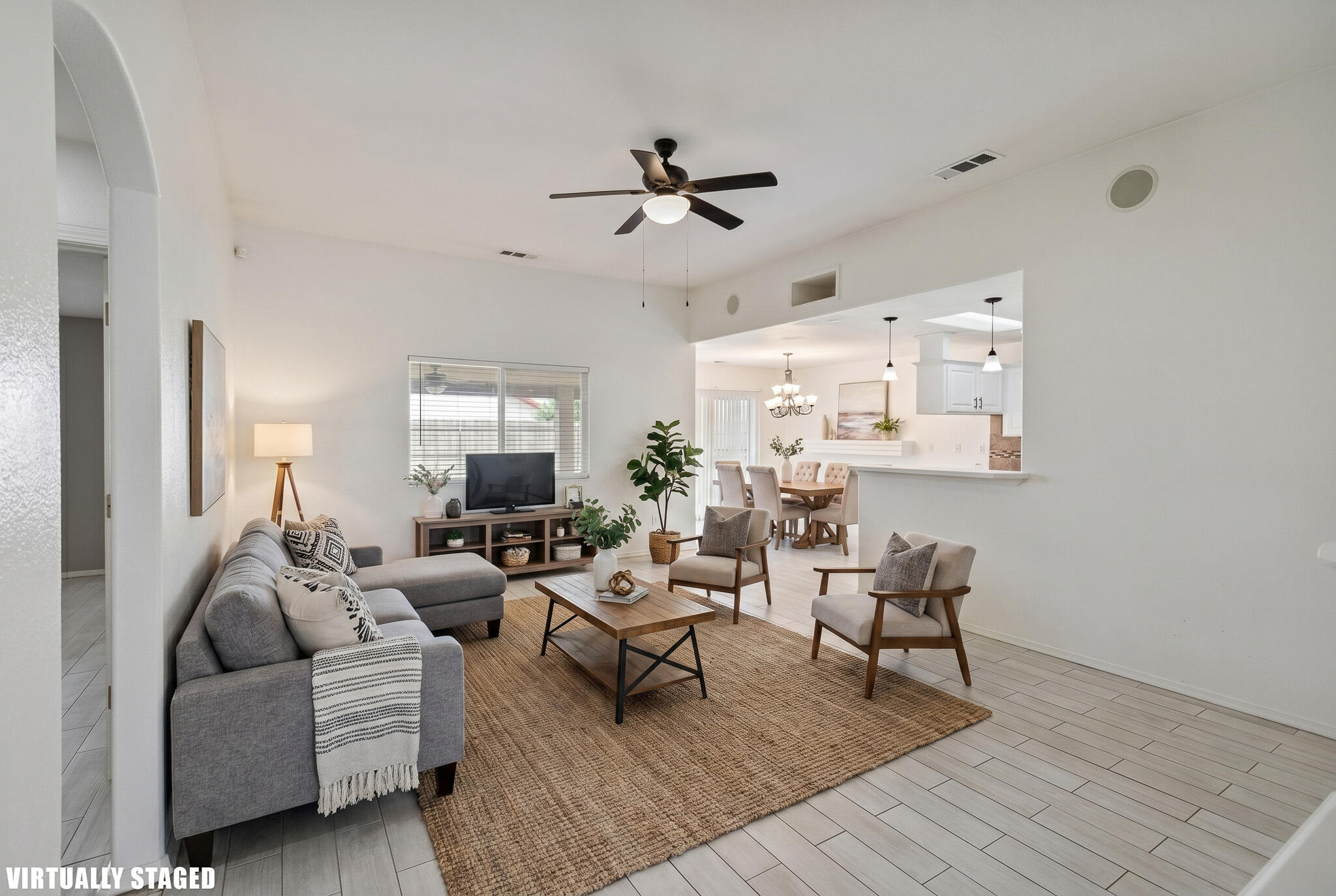 751 S Indiana St, Porterville, CA 93257