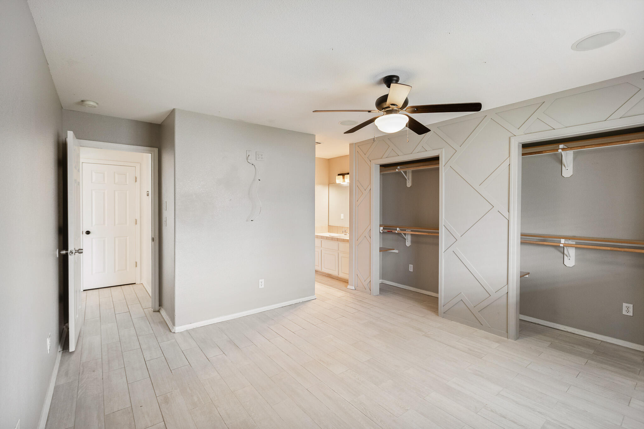 751 S Indiana St, Porterville, CA 93257