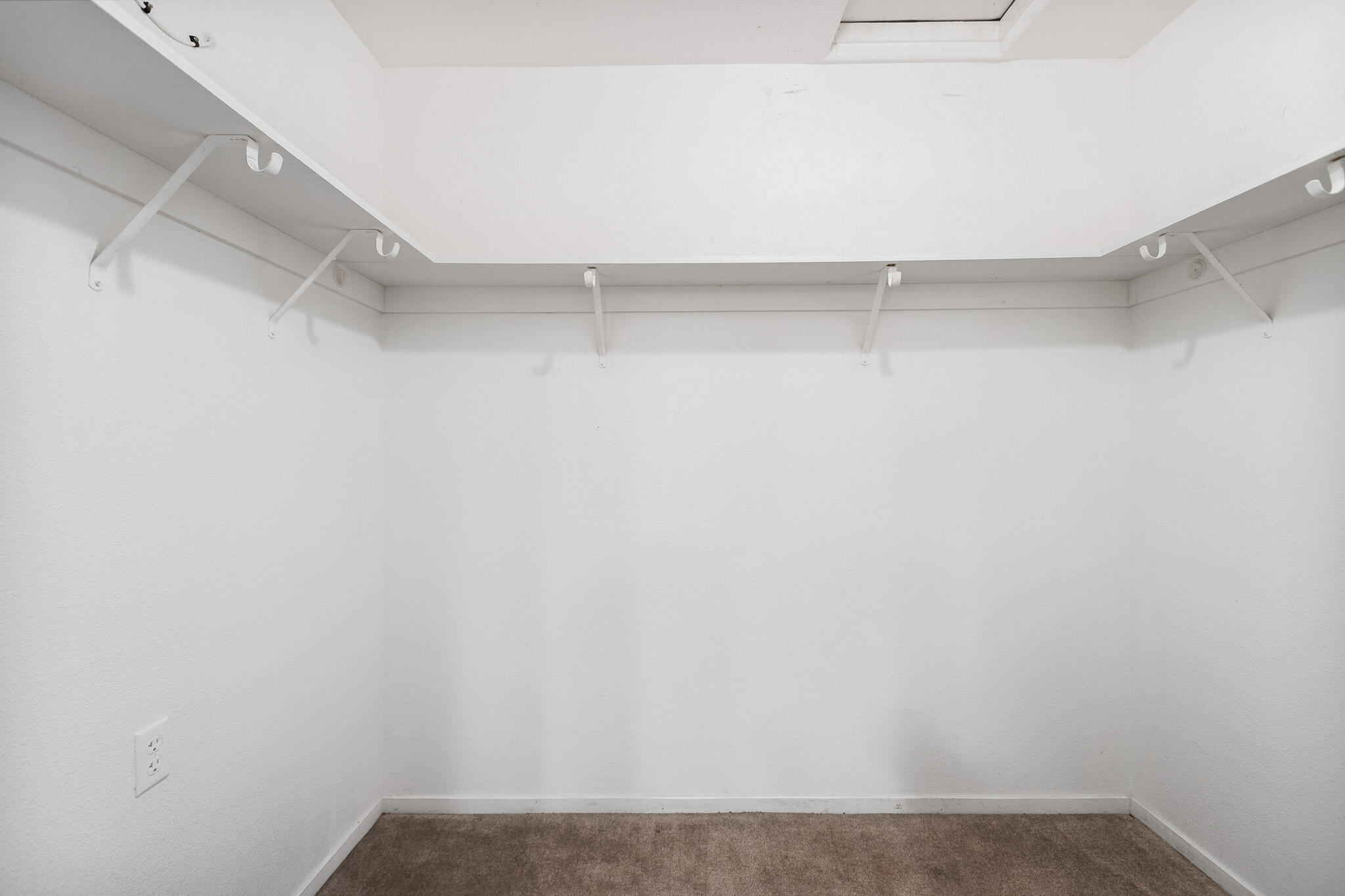 751 S Indiana St, Porterville, CA 93257