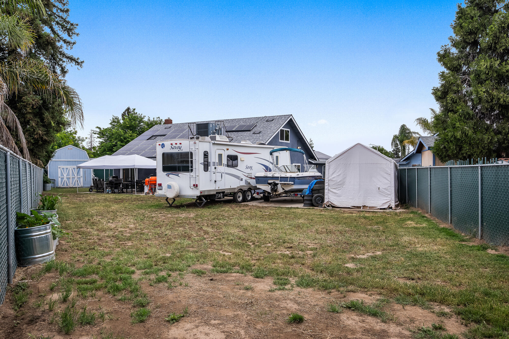 640 Piccadilly Ln, Porterville, CA 93257