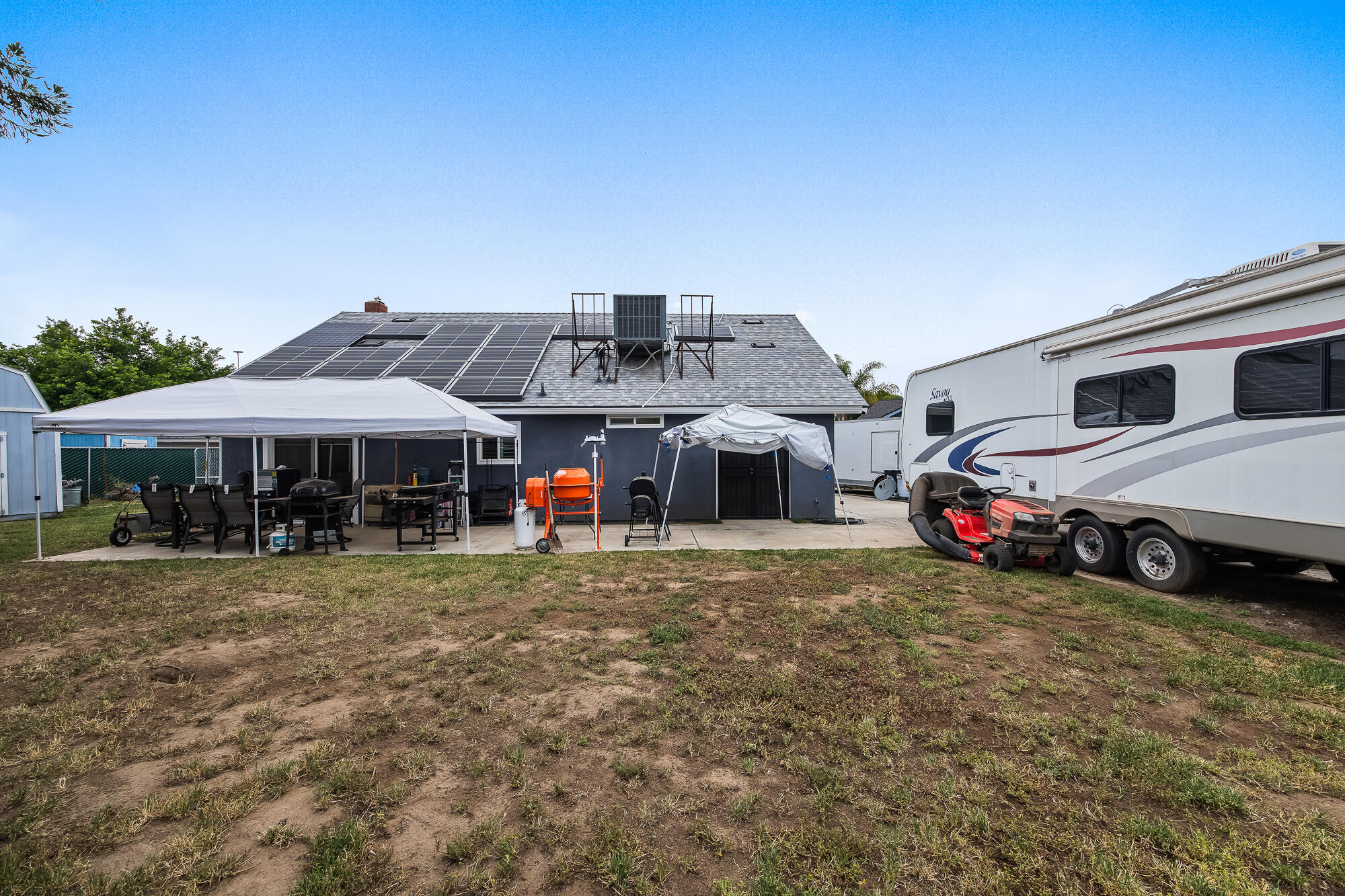 640 Piccadilly Ln, Porterville, CA 93257