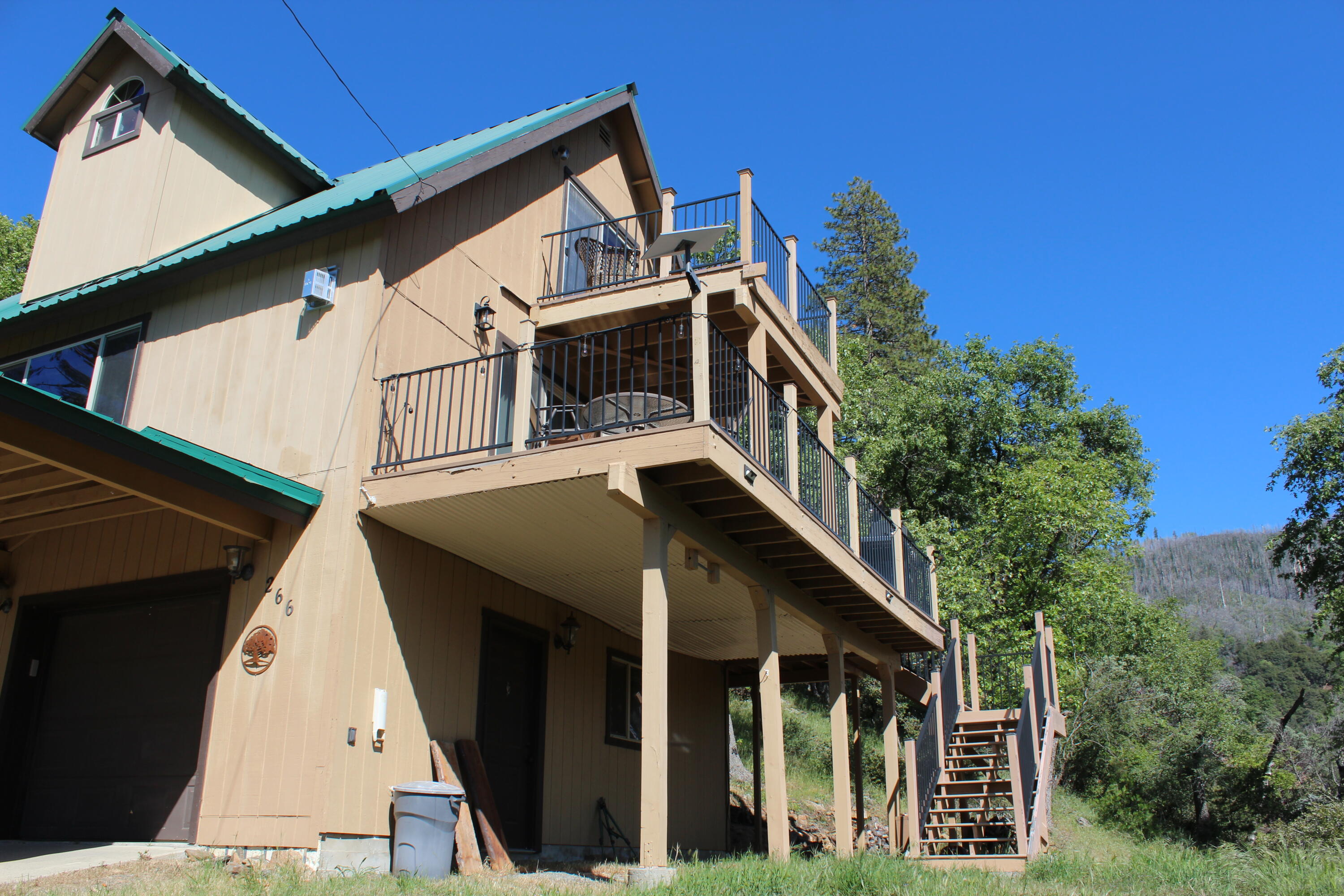 266 Soda Springs Ct, Springville, CA 93265