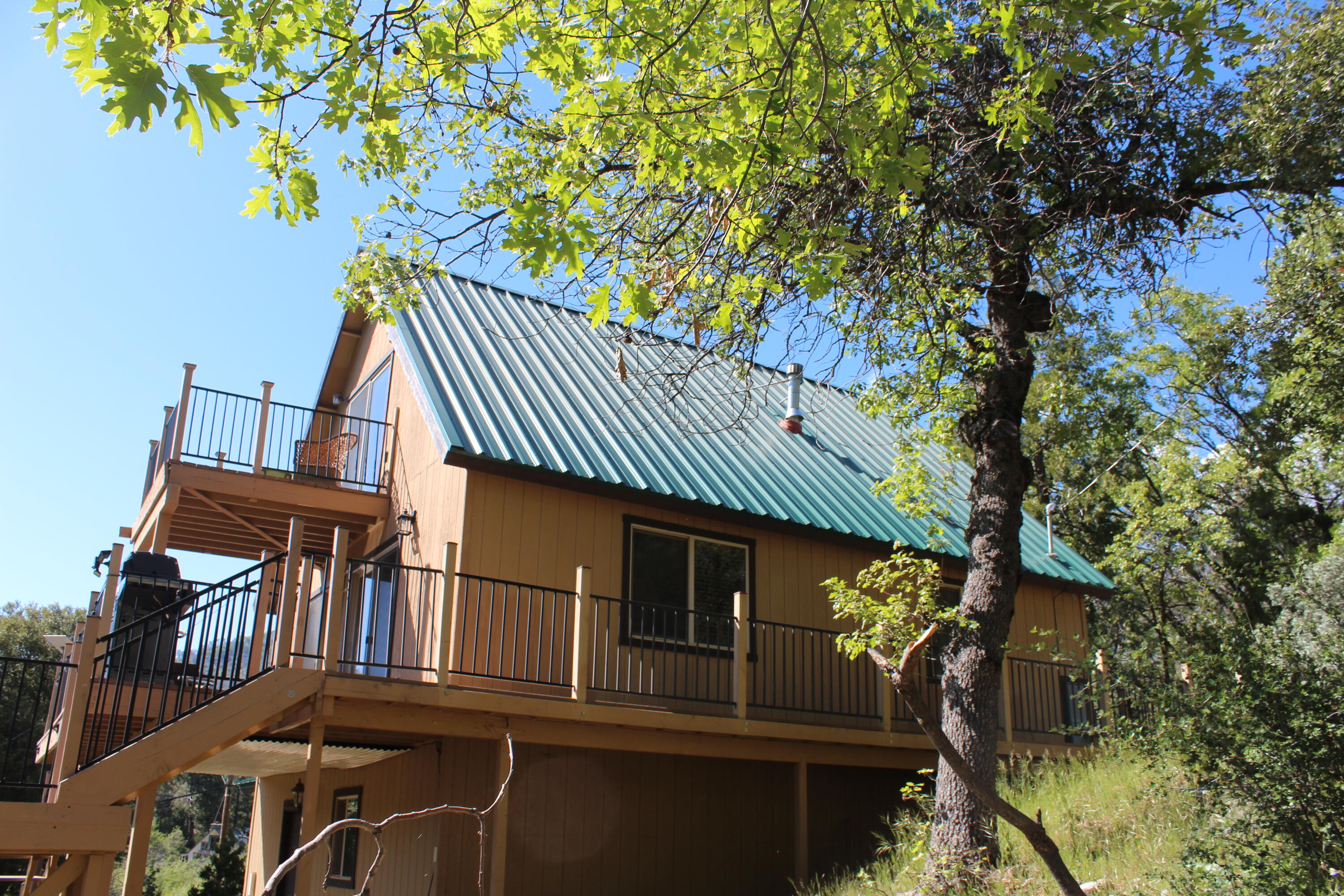 266 Soda Springs Ct, Springville, CA 93265