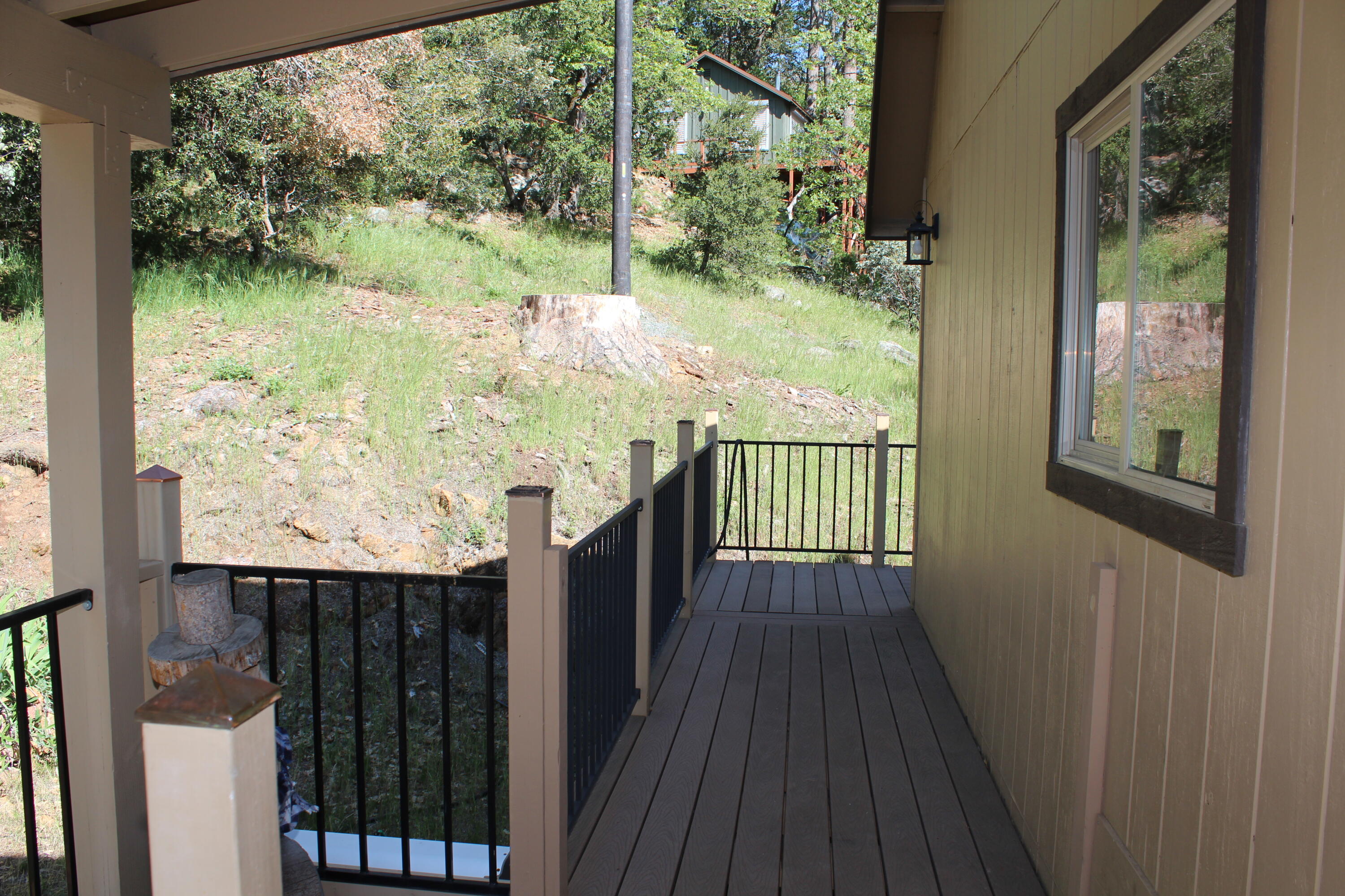 266 Soda Springs Ct, Springville, CA 93265