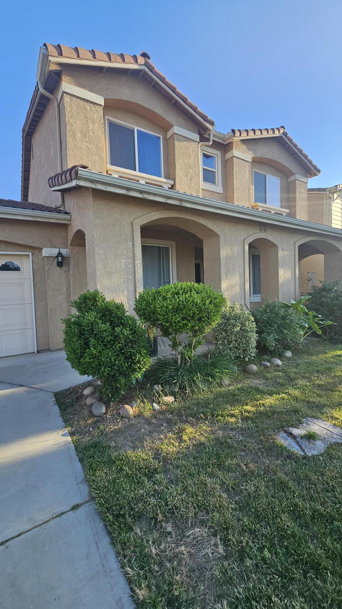 2277 W Wall Ct, Porterville, CA 93257