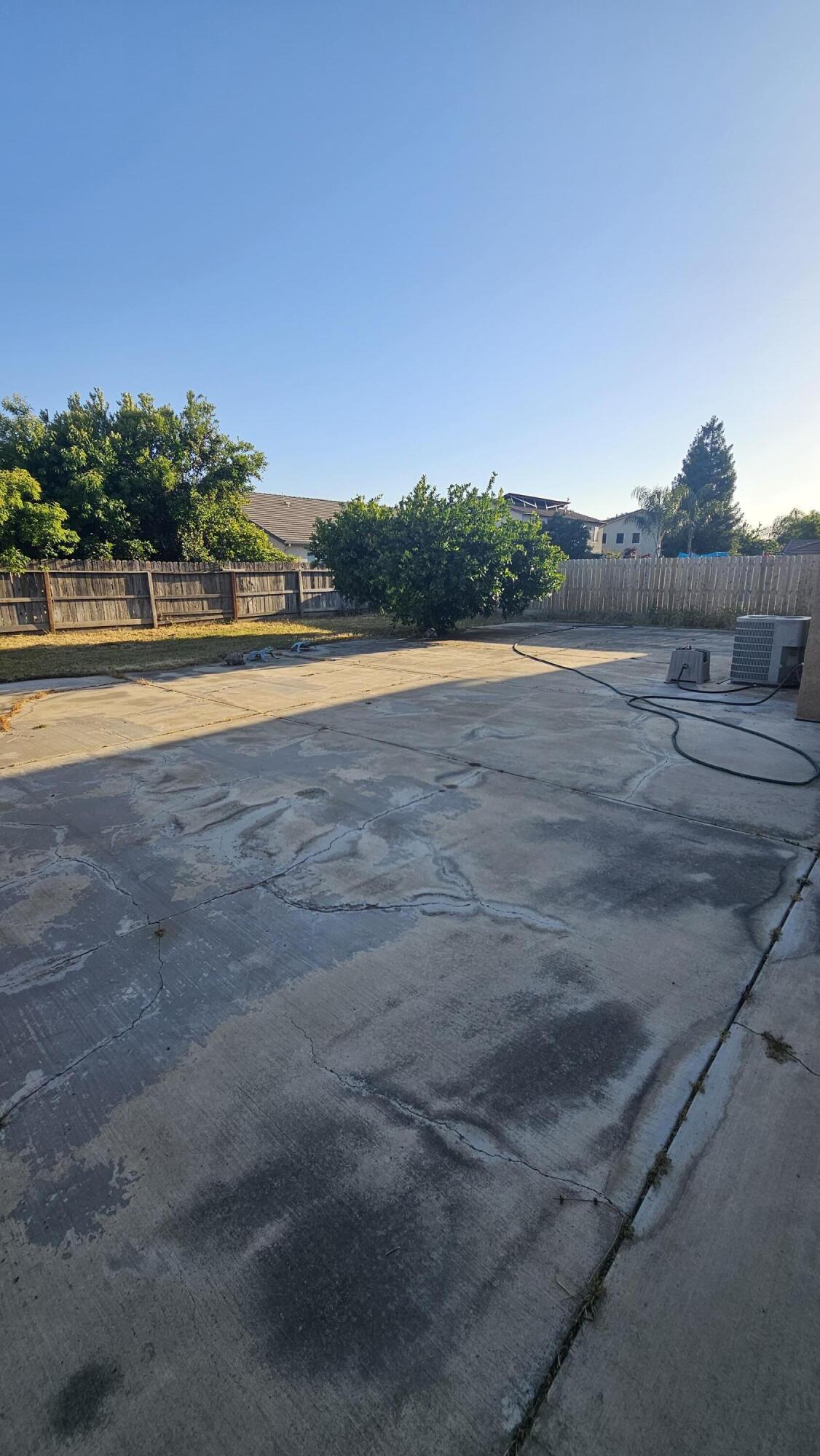 2277 W Wall Ct, Porterville, CA 93257