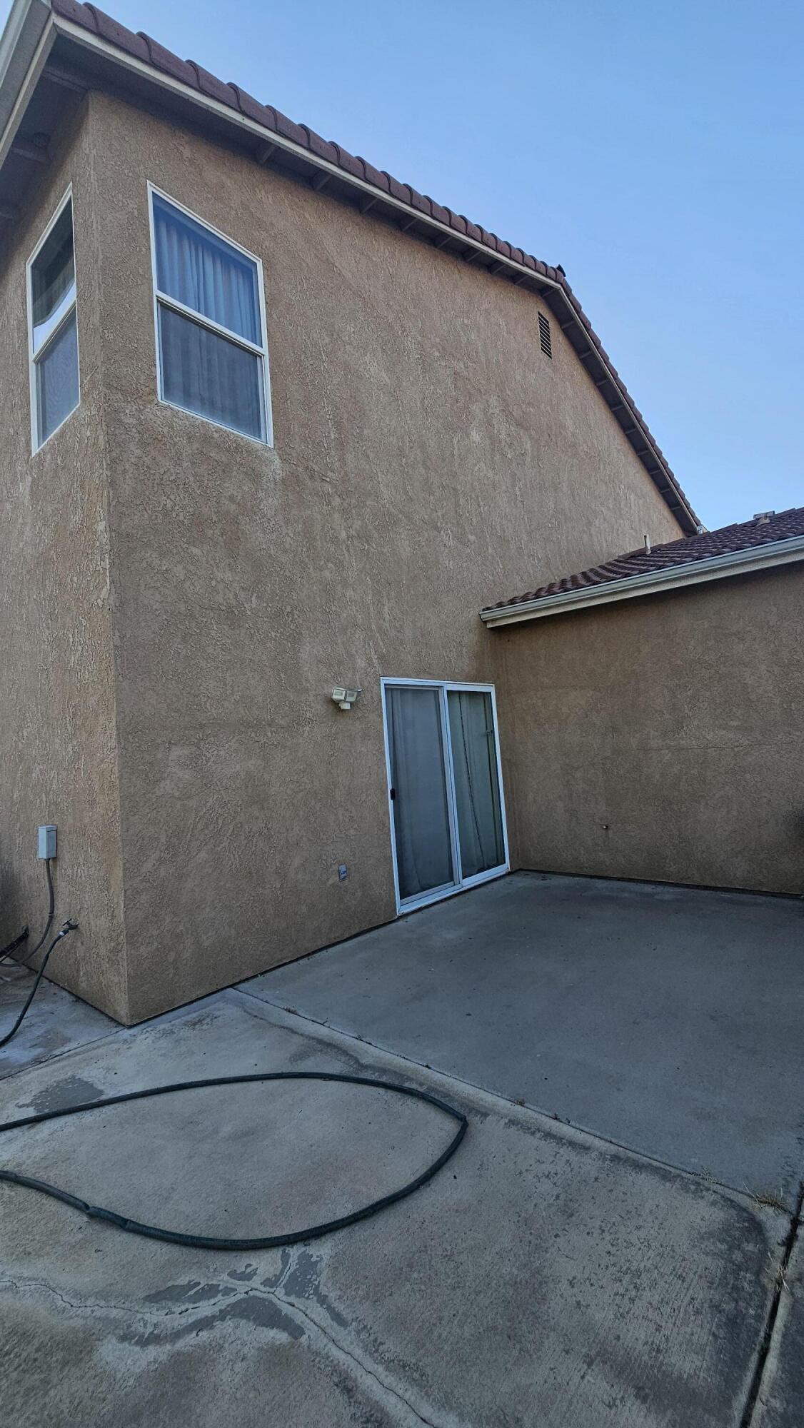 2277 W Wall Ct, Porterville, CA 93257