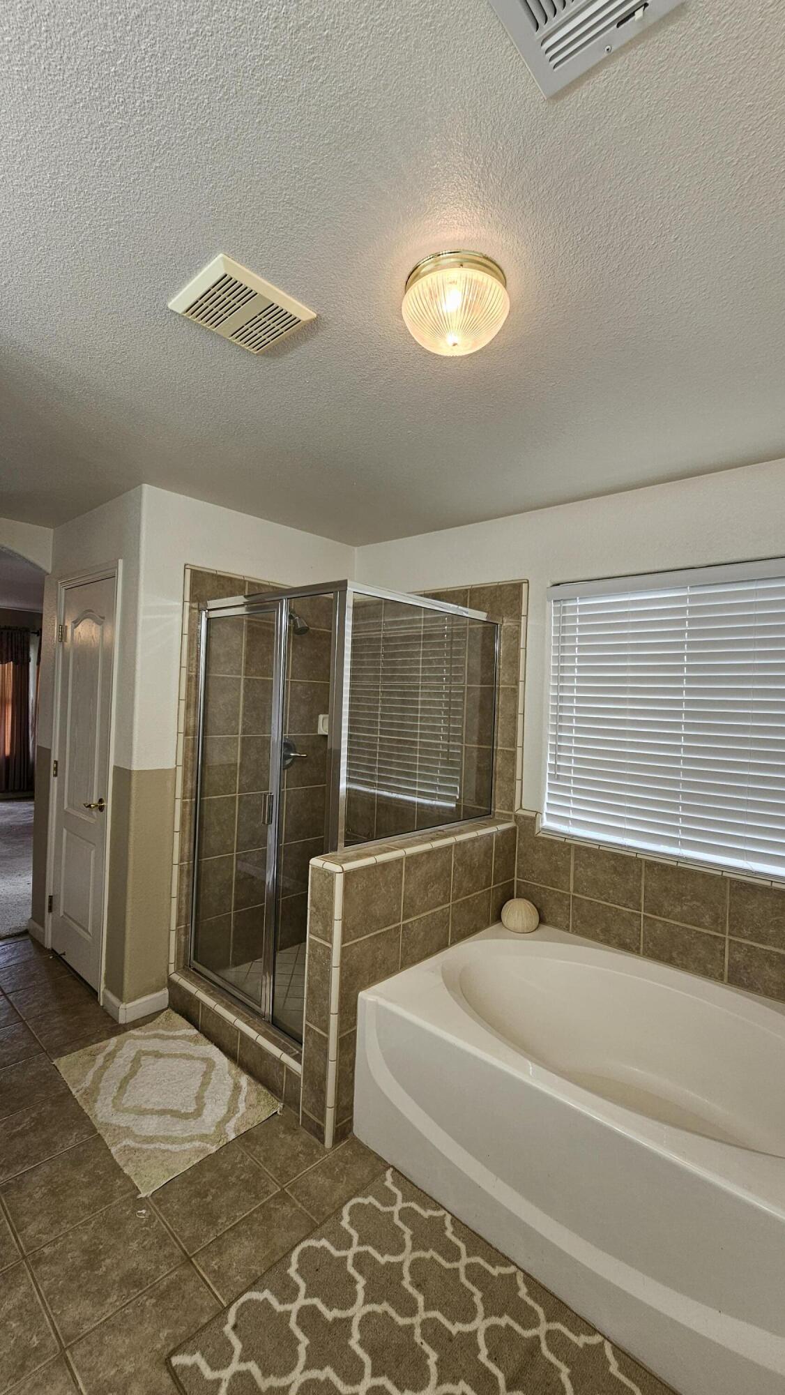 2277 W Wall Ct, Porterville, CA 93257