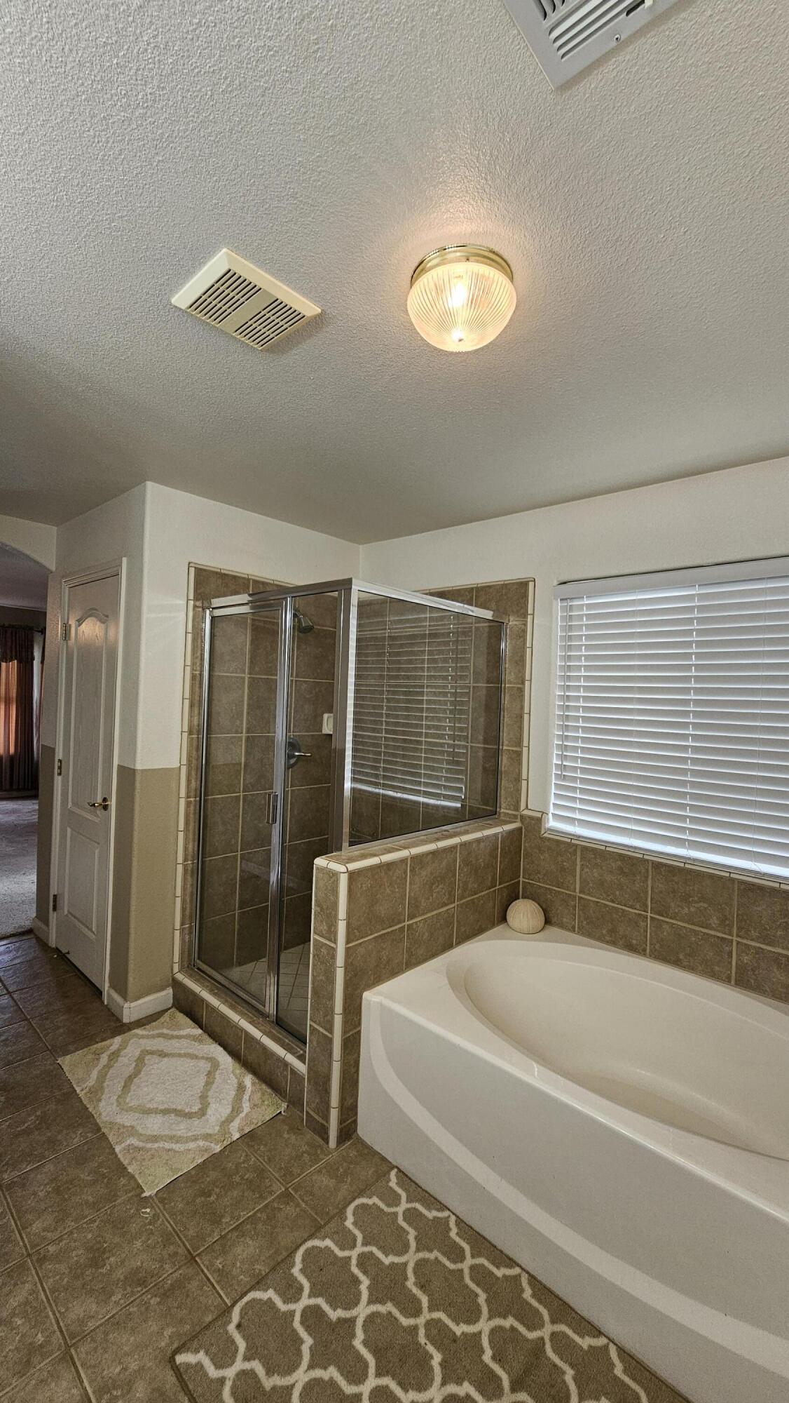 2277 W Wall Ct, Porterville, CA 93257