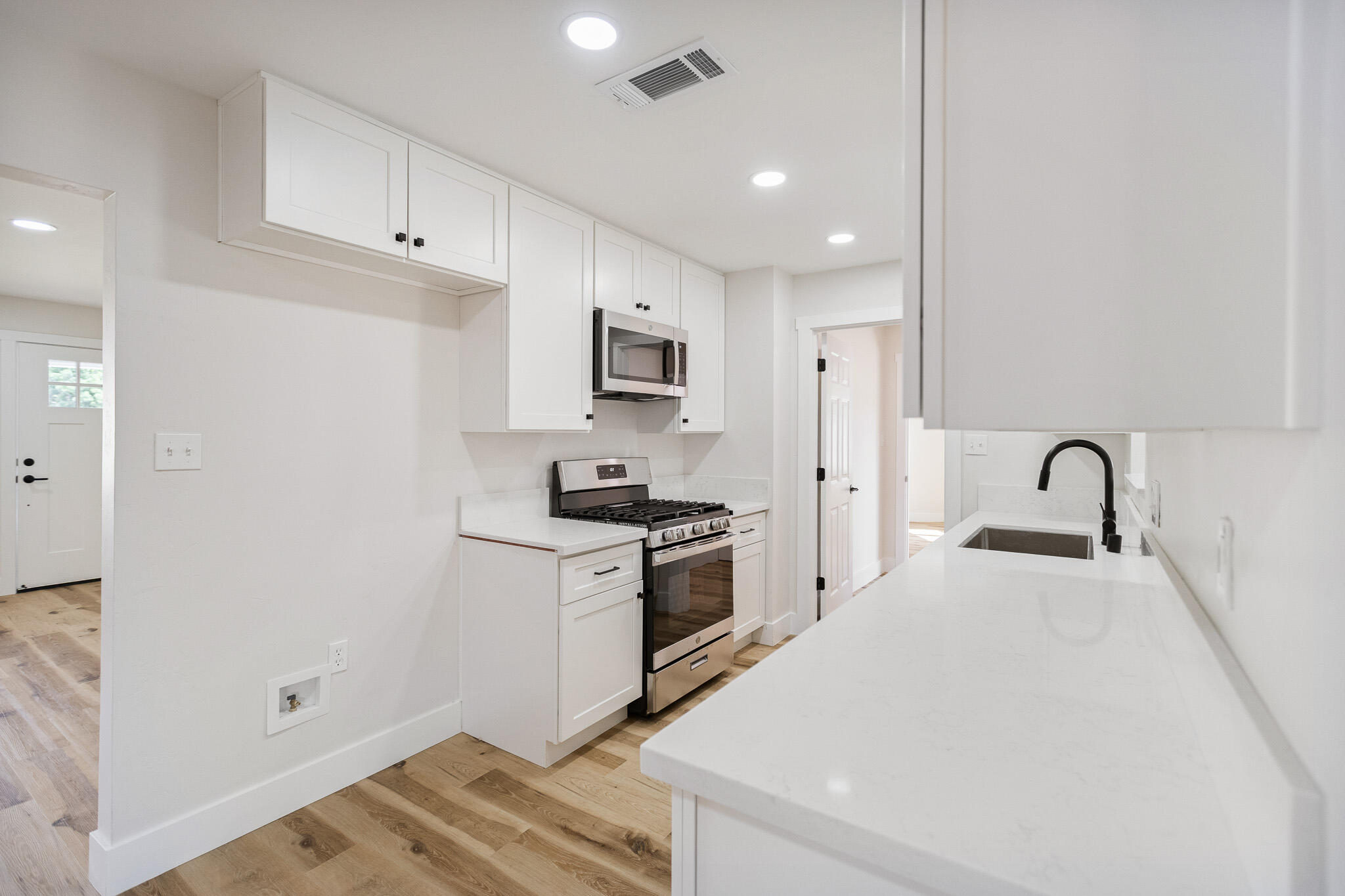 455 Patsy St, Porterville, CA 93257