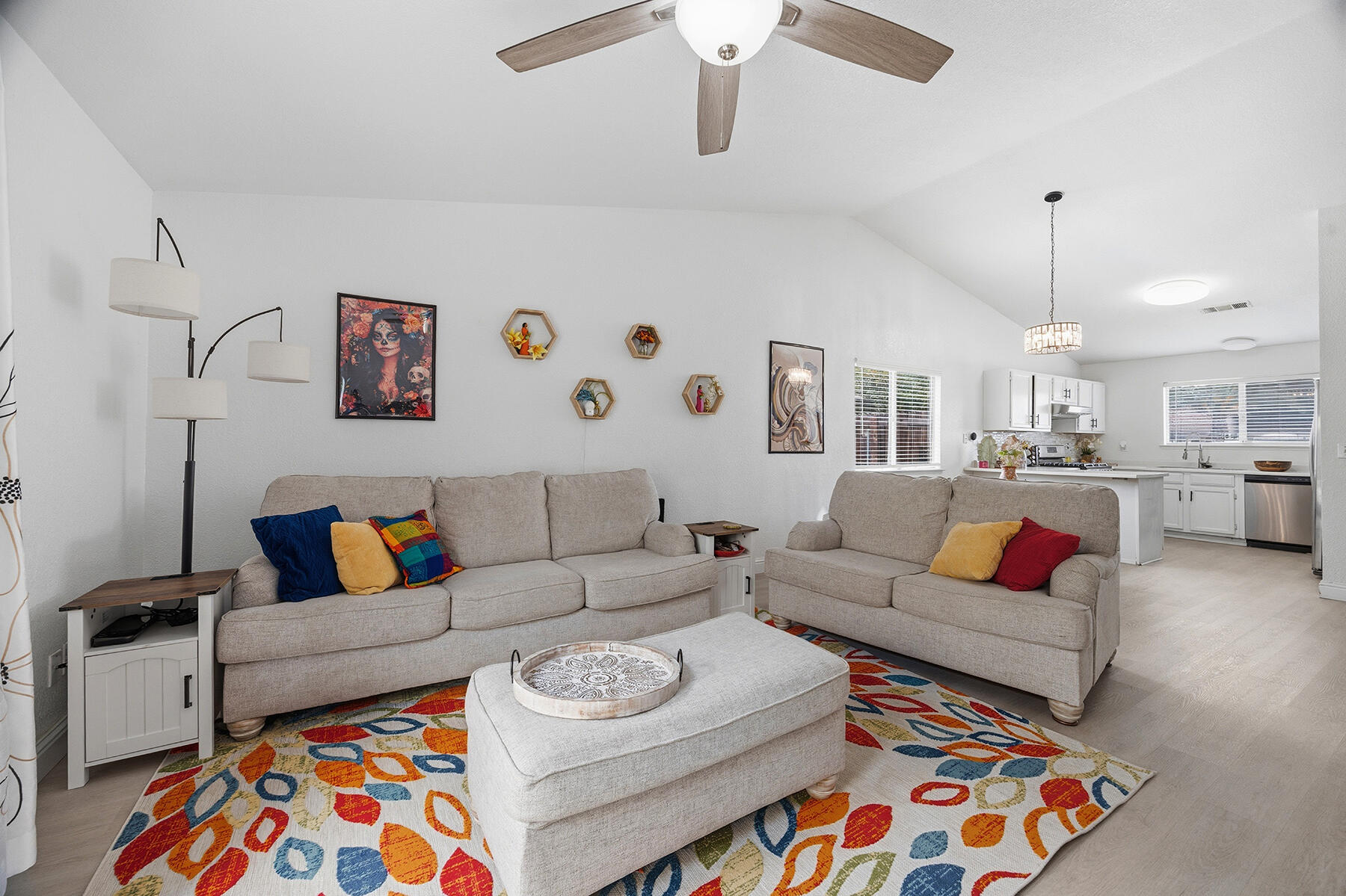 1825 N Liberty Ct, Visalia, CA 93292