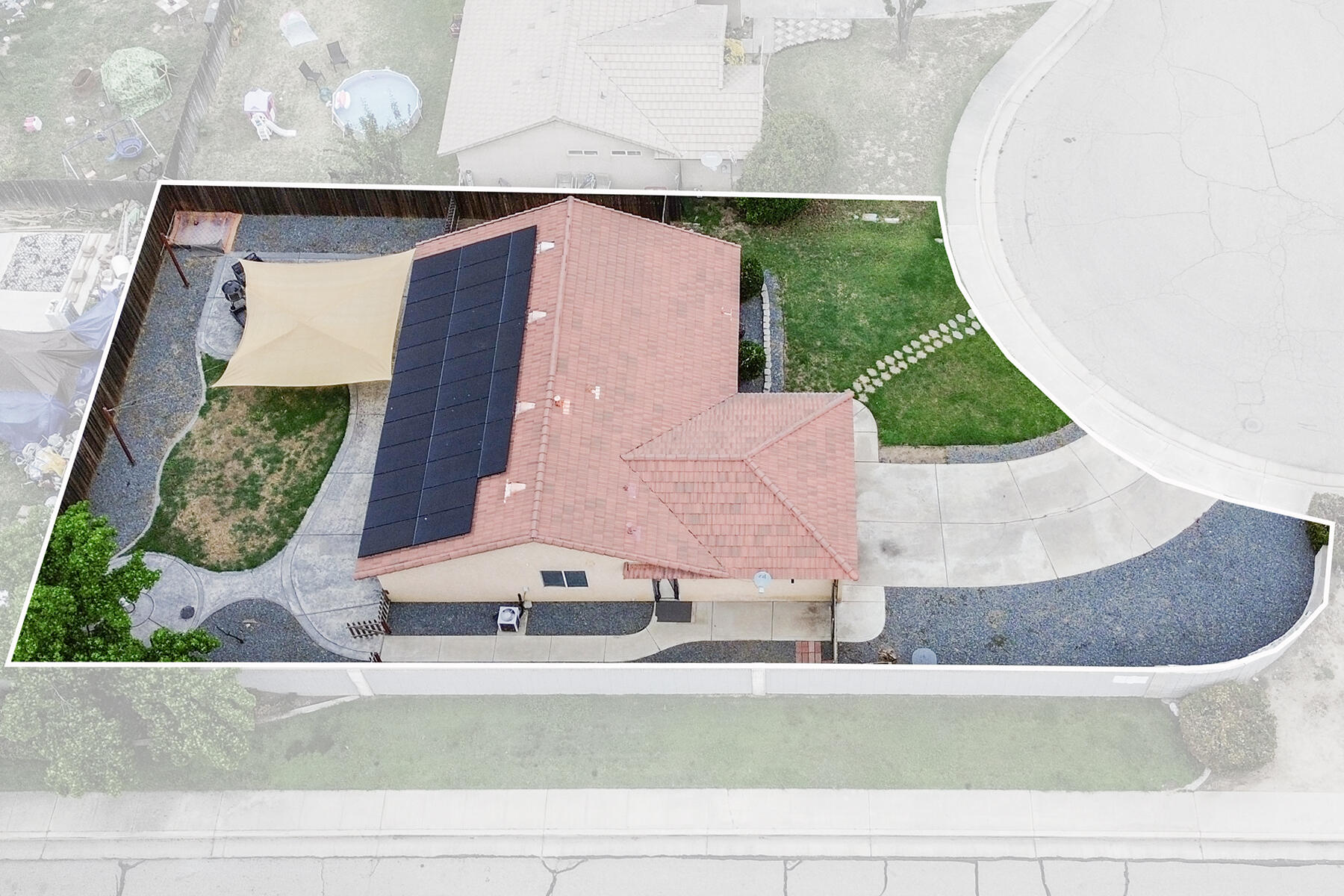 1825 N Liberty Ct, Visalia, CA 93292
