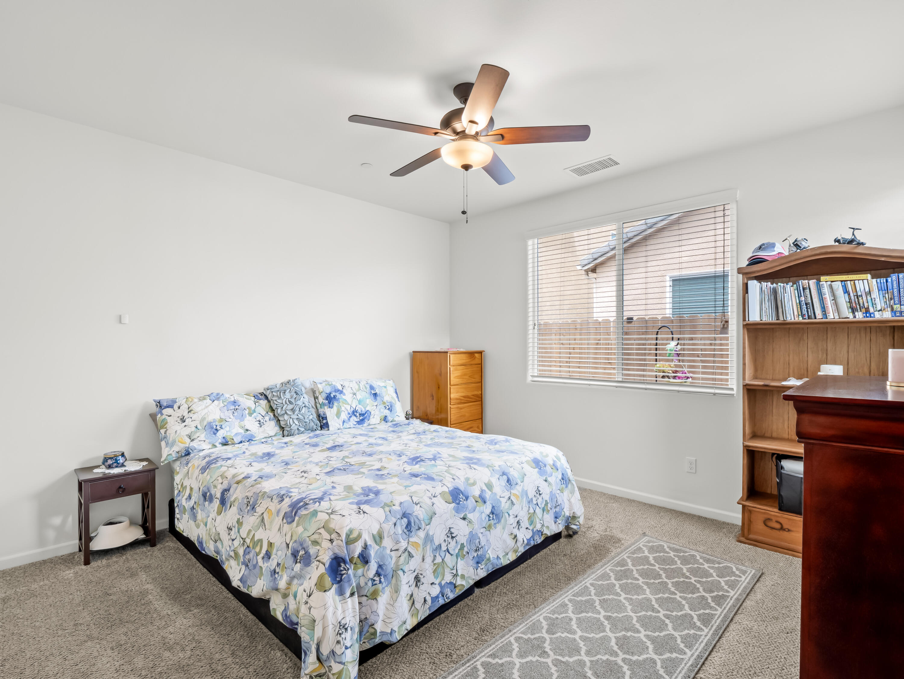 2459 Lombard Ln, Clovis, CA 93611