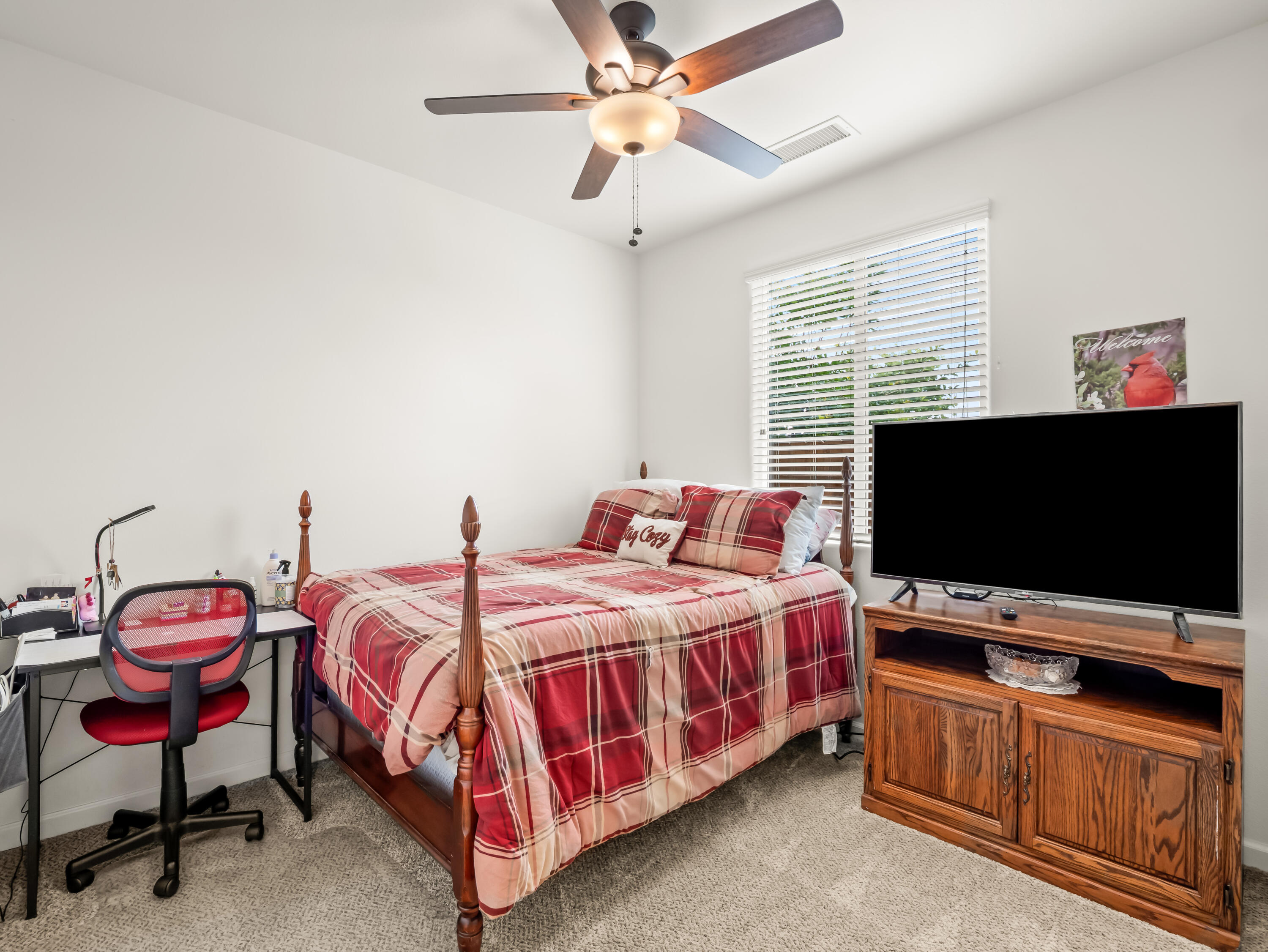 2459 Lombard Ln, Clovis, CA 93611