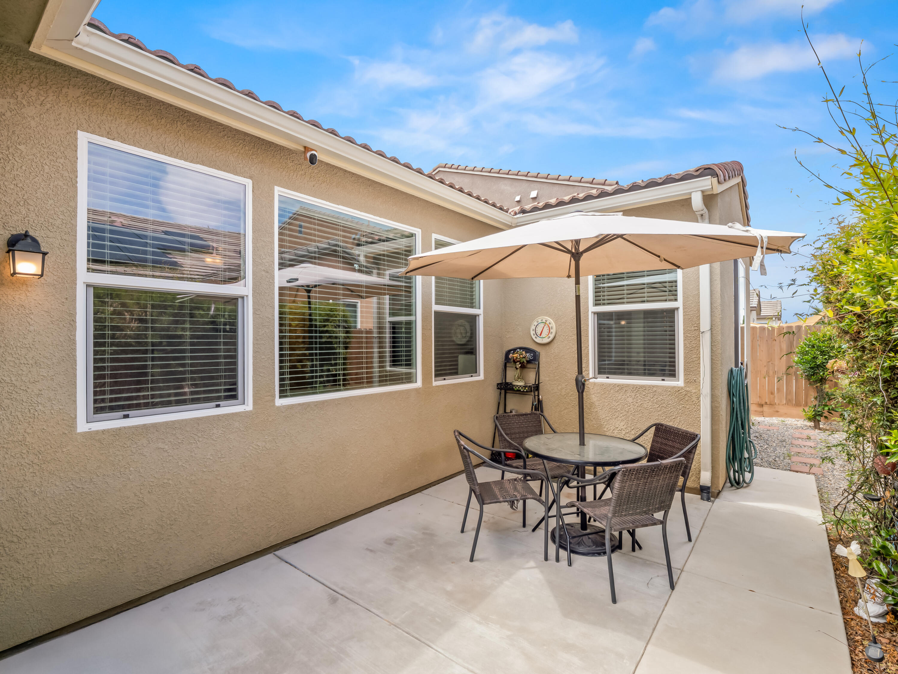 2459 Lombard Ln, Clovis, CA 93611