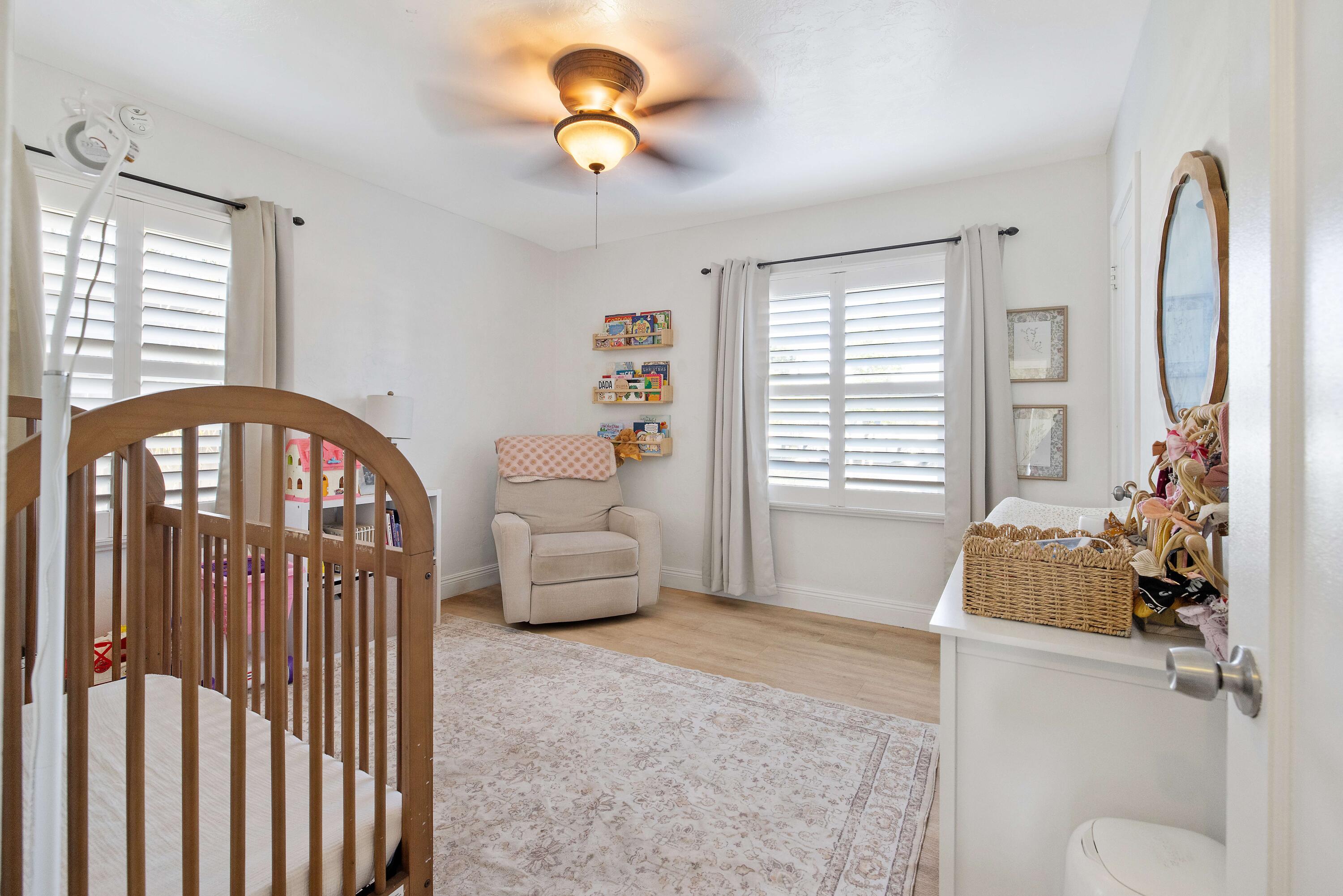1818 Mckinley Ave, Hanford, CA 93230