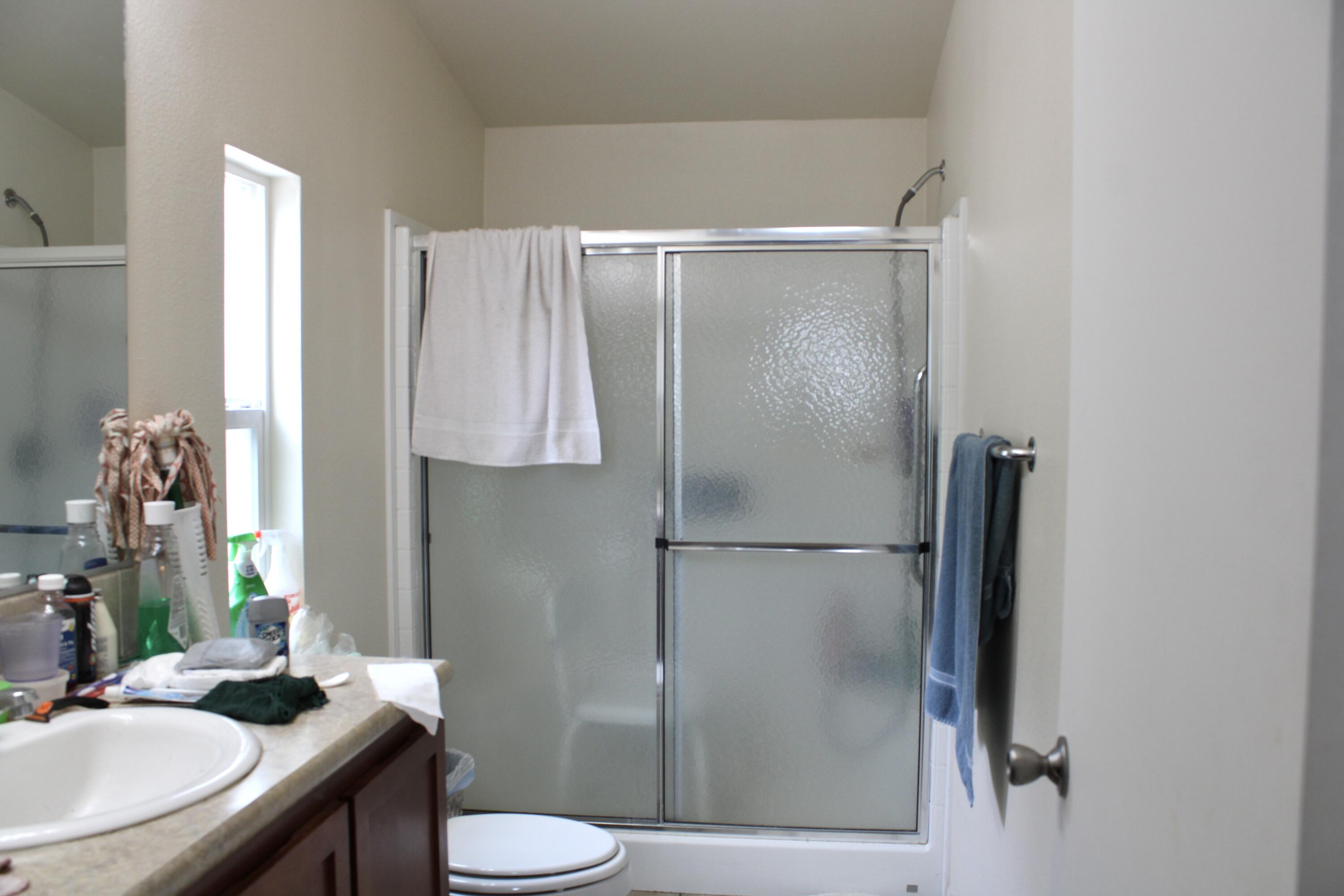 100 S Westwood St #20, Porterville, CA 93257